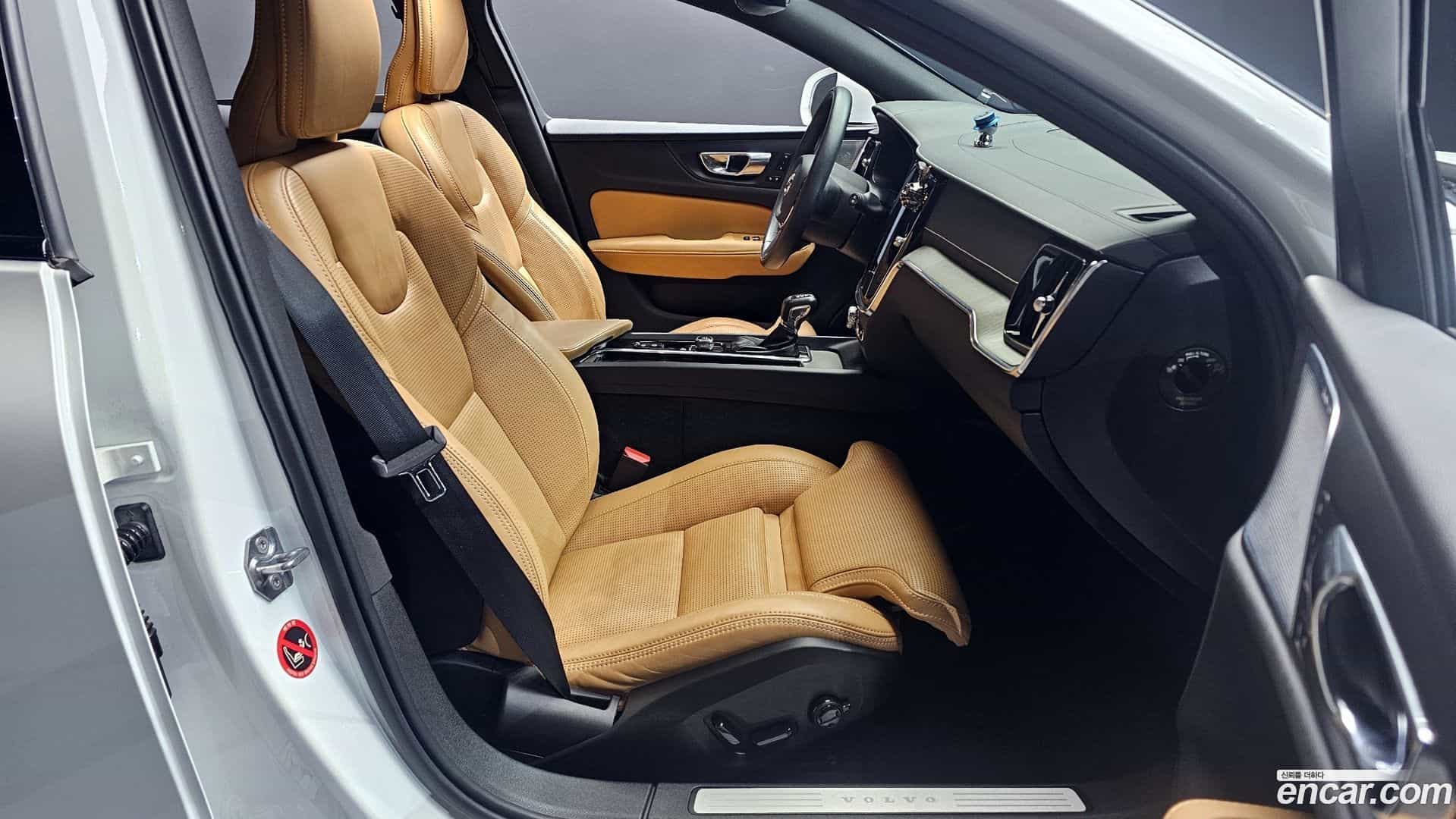 V60 Volvo 2019.6-OPTION-015