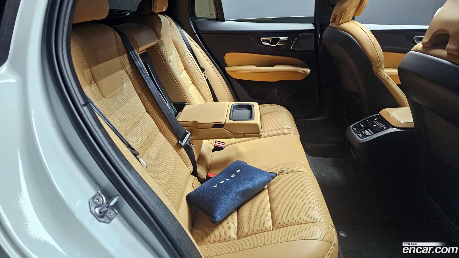 V60 Volvo 2019.6-OPTION-017
