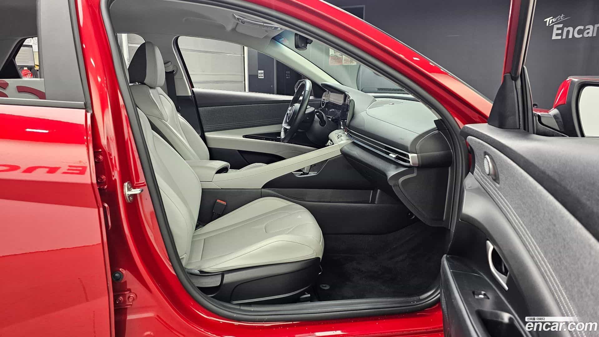 AVANTE Hyundai 2021.5-OPTION-015