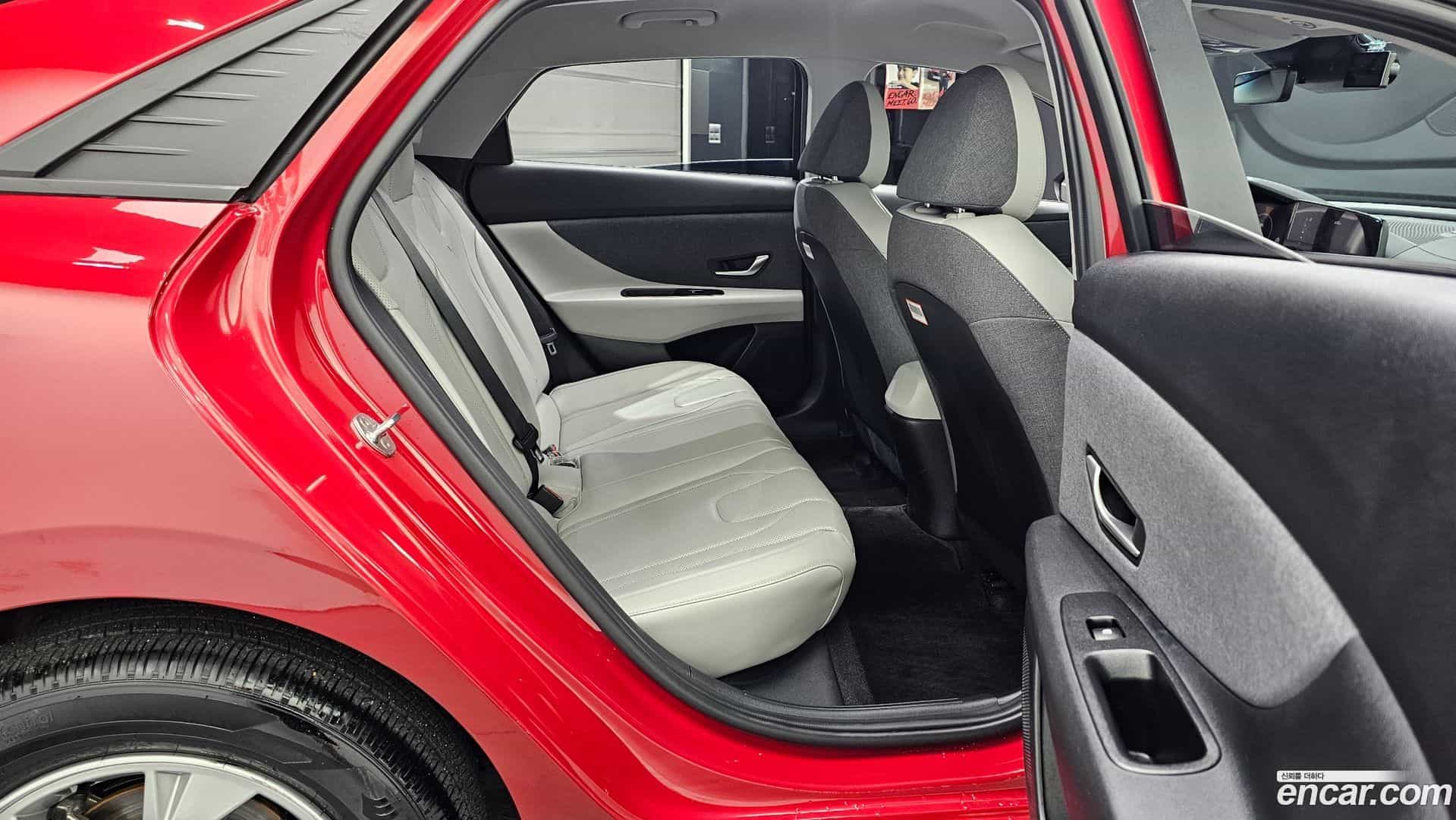 AVANTE Hyundai 2021.5-OPTION-016