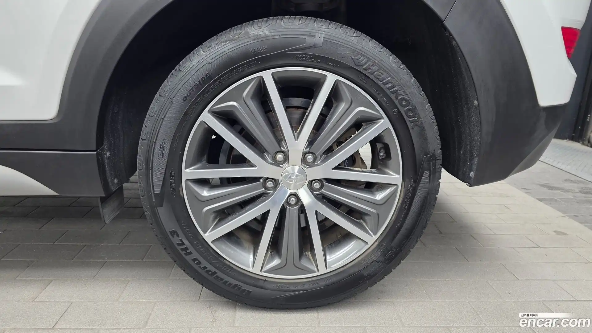 Tucson Hyundai 2016.11-OUTER-031