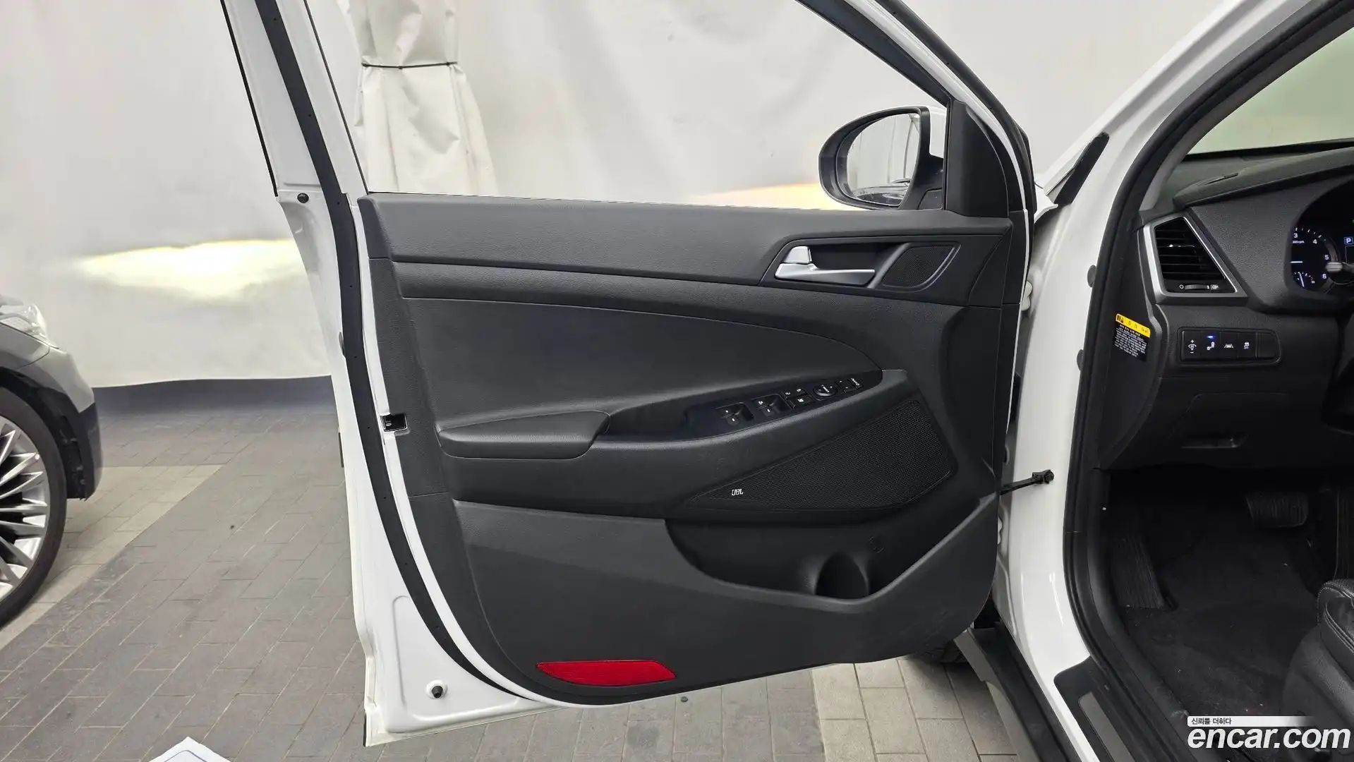Tucson Hyundai 2016.11-INNER-034