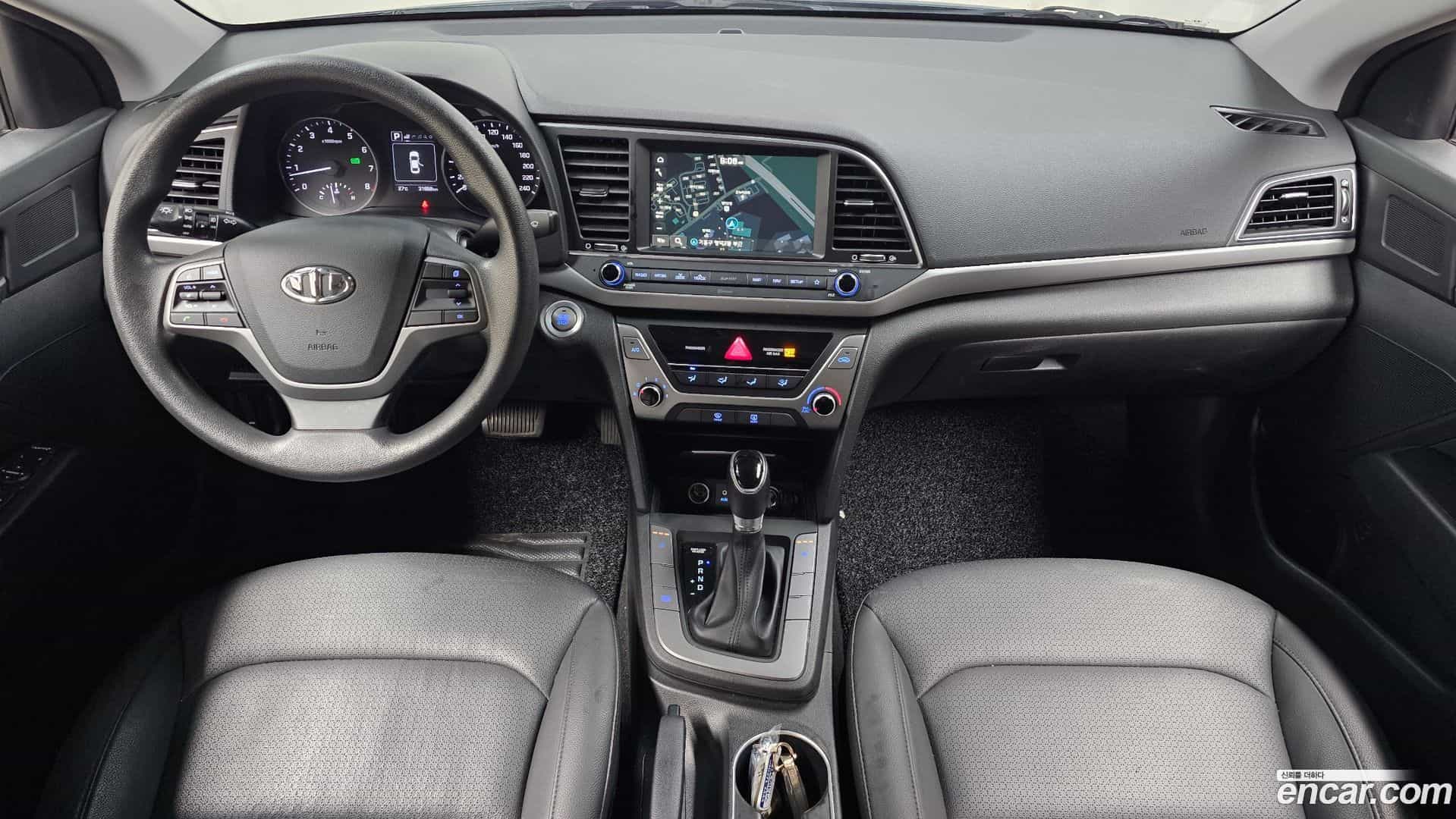 AVANTE Hyundai 2017.3-INNER-007
