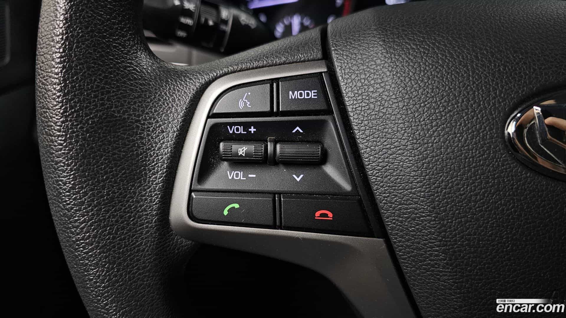 AVANTE Hyundai 2017.3-OPTION-019