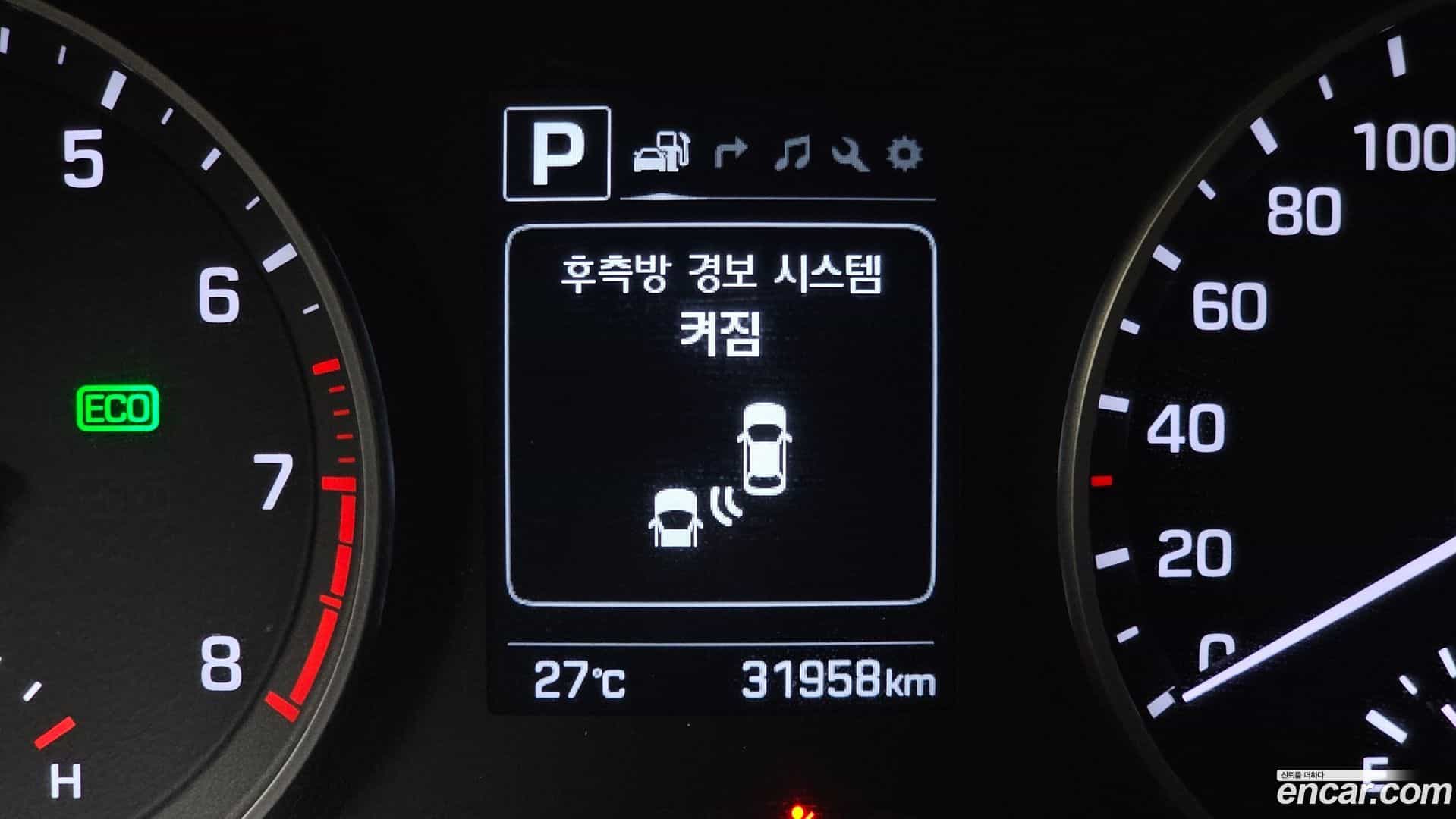 AVANTE Hyundai 2017.3-OPTION-021