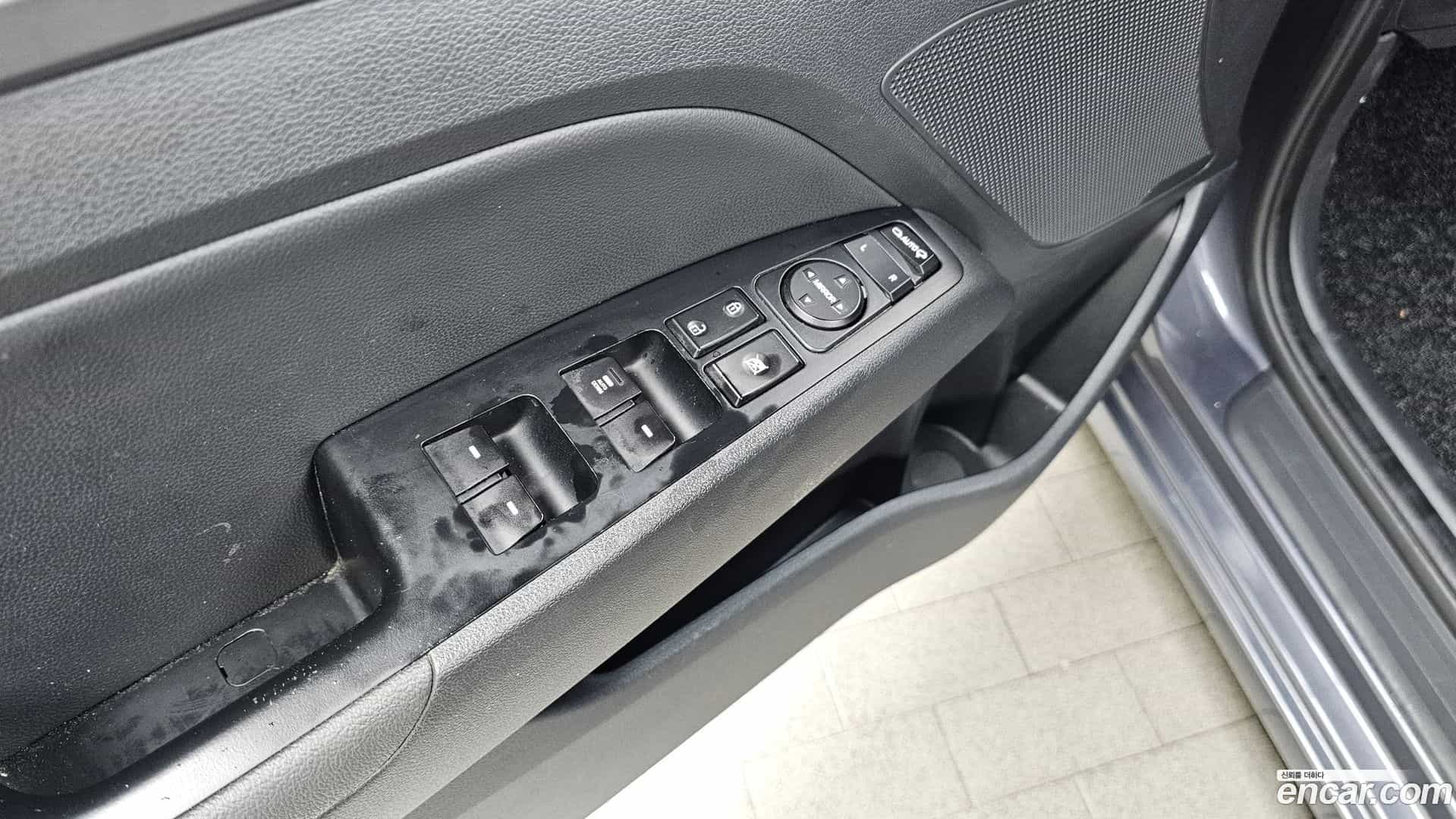 AVANTE Hyundai 2017.3-OPTION-040