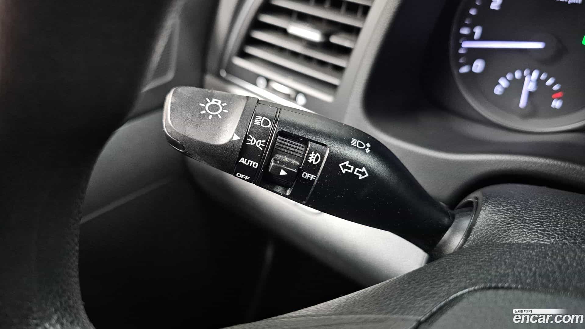 AVANTE Hyundai 2017.3-OPTION-041