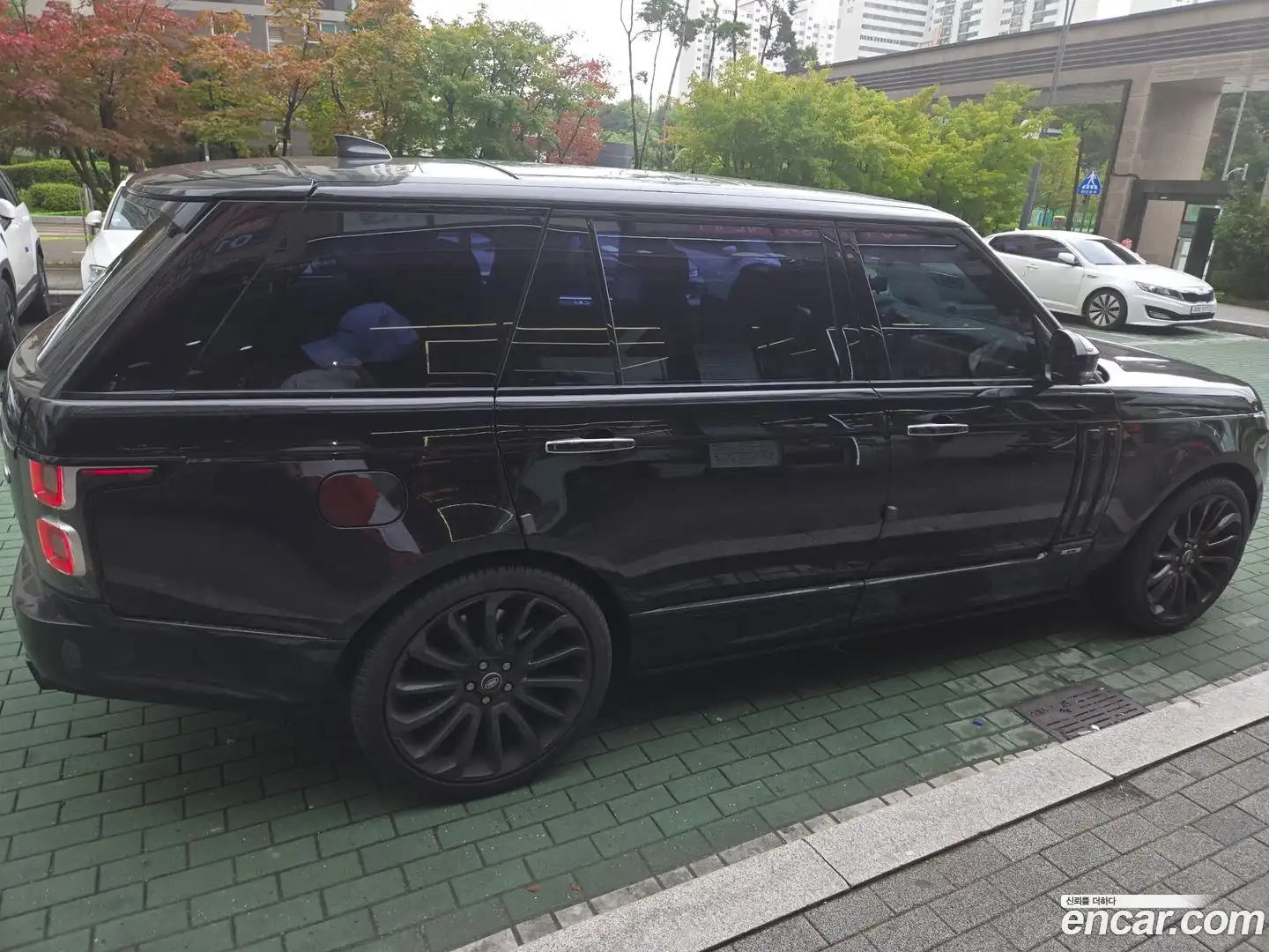 Range Rover Land Rover 2017.10-OUTER-003