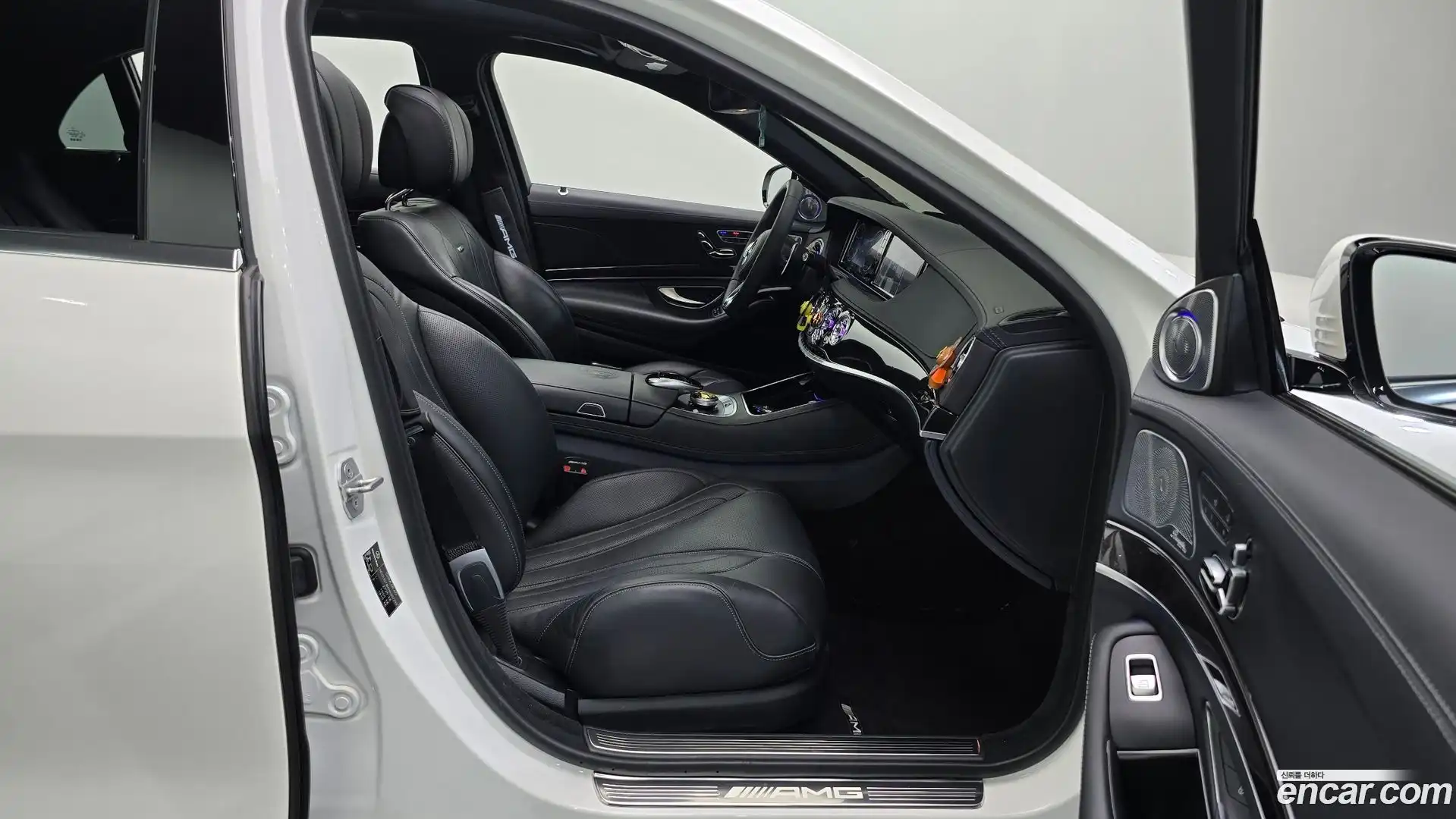 S-Class Mercedes-Benz 2017.1-OPTION-015