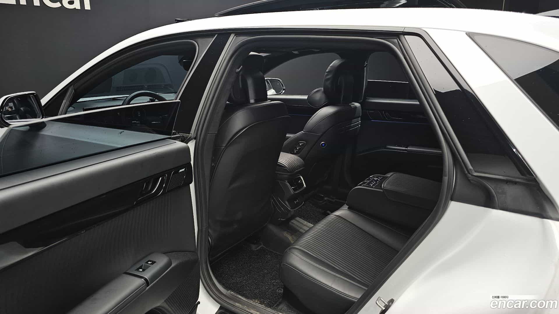 Grandeur Hyundai 2023.2-OPTION-016