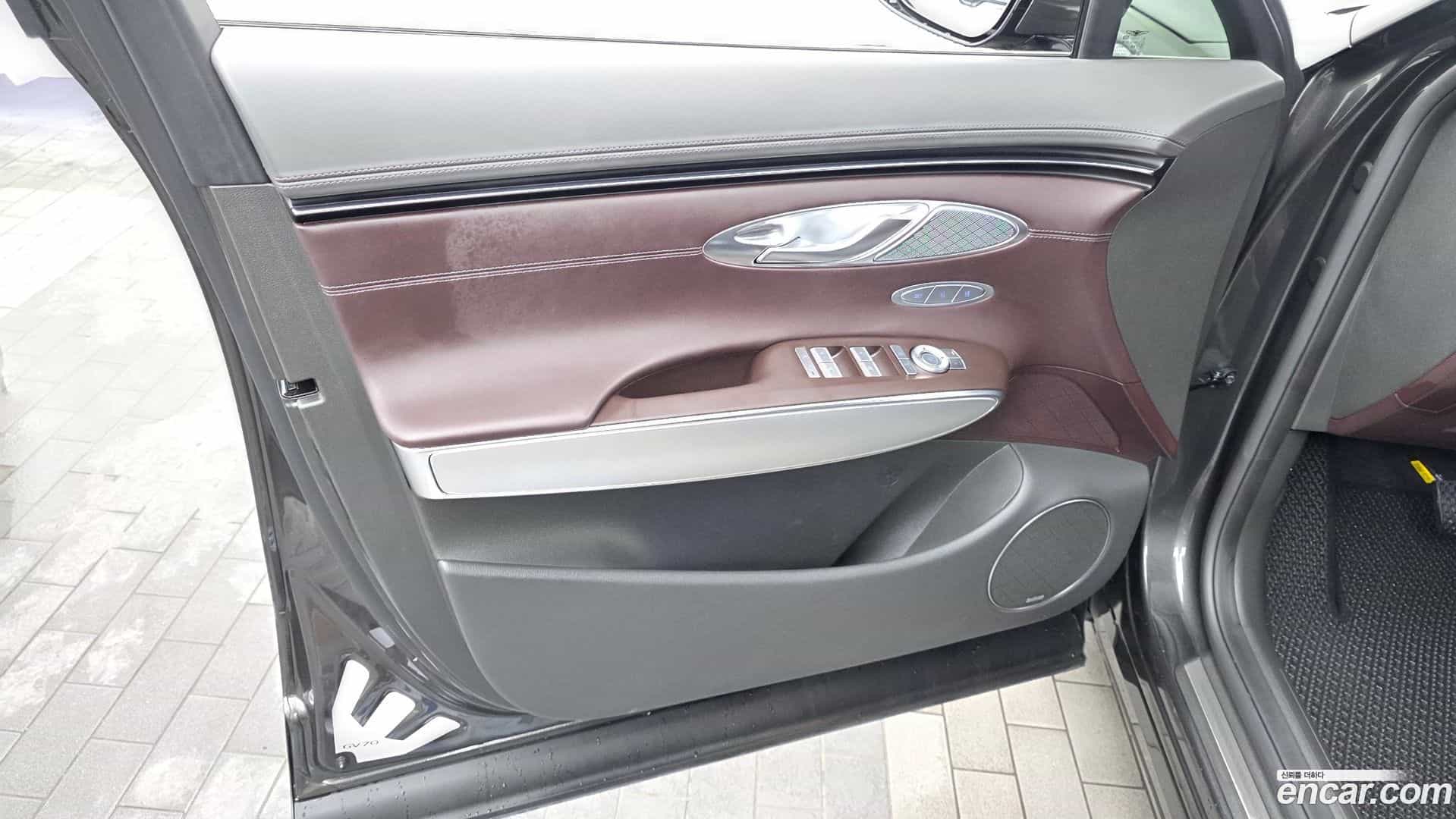 GV70 Genesis 2024.0-INNER-034
