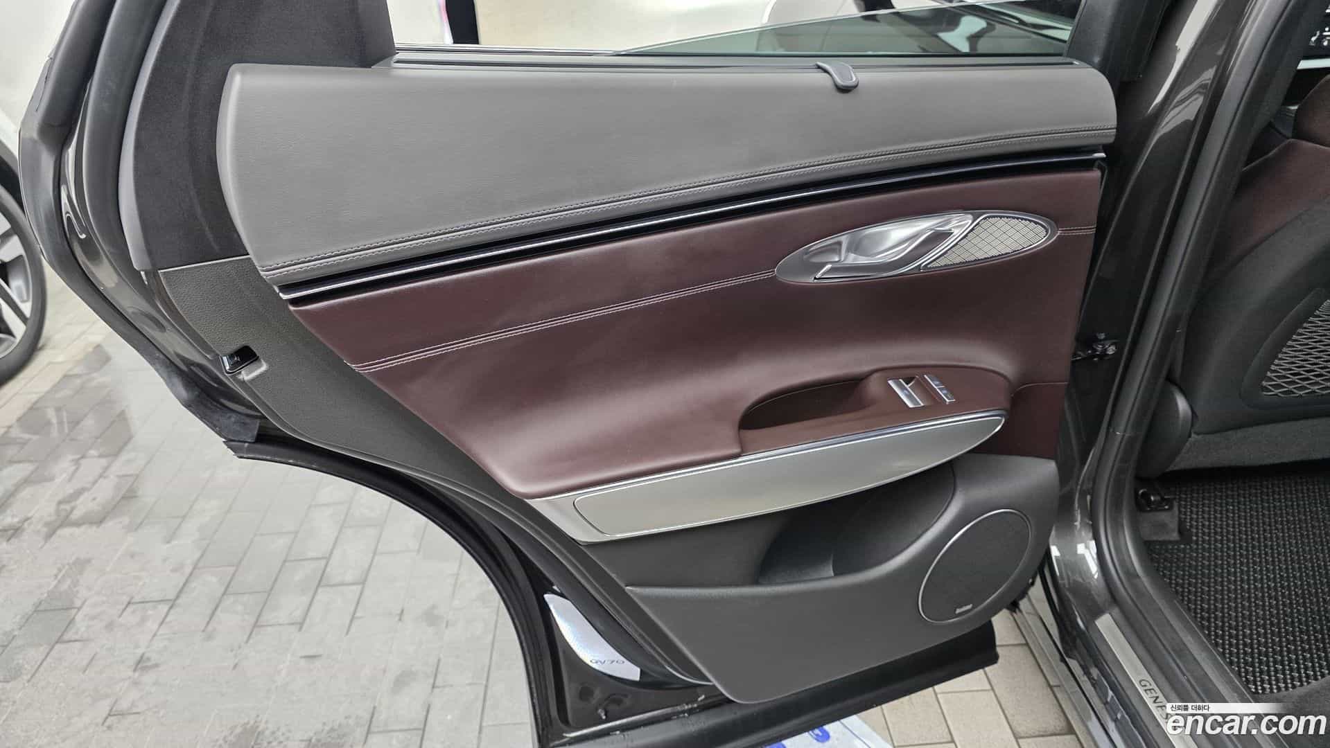 GV70 Genesis 2024.0-INNER-035