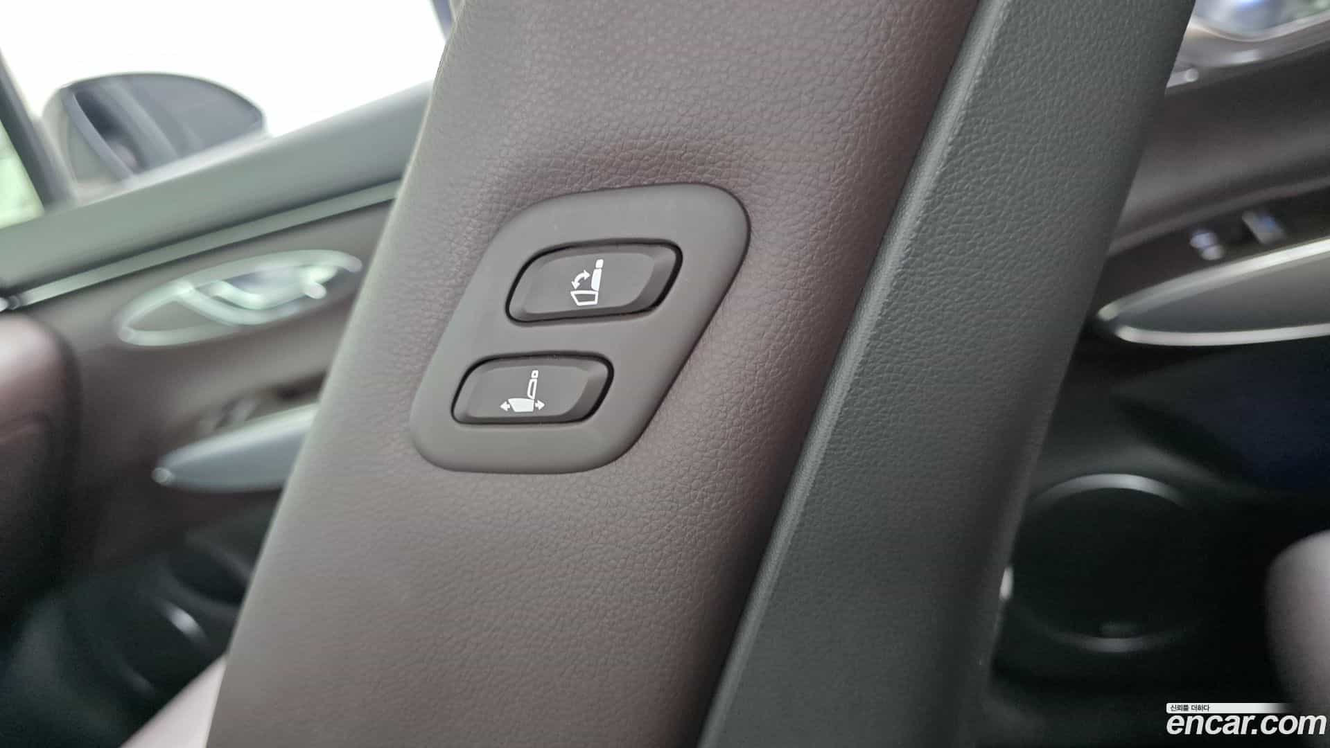 GV70 Genesis 2024.0-OPTION-045