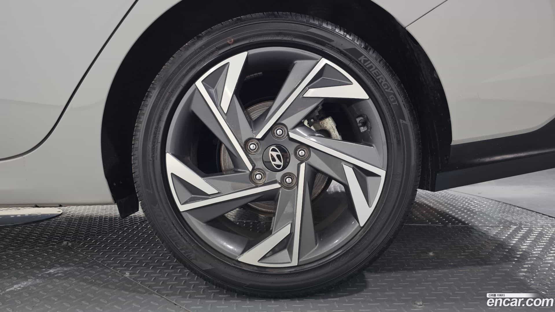 AVANTE Hyundai 2023.11-OUTER-031