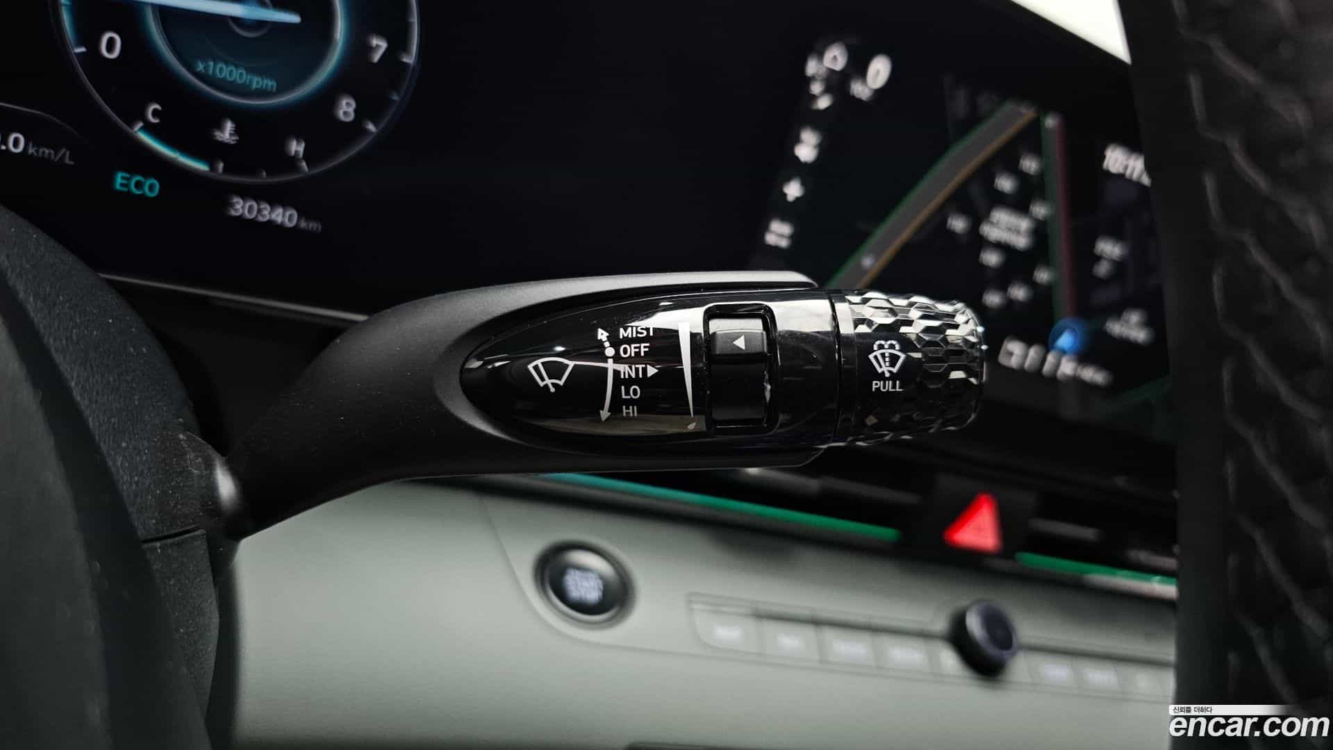 AVANTE Hyundai 2023.11-OPTION-041