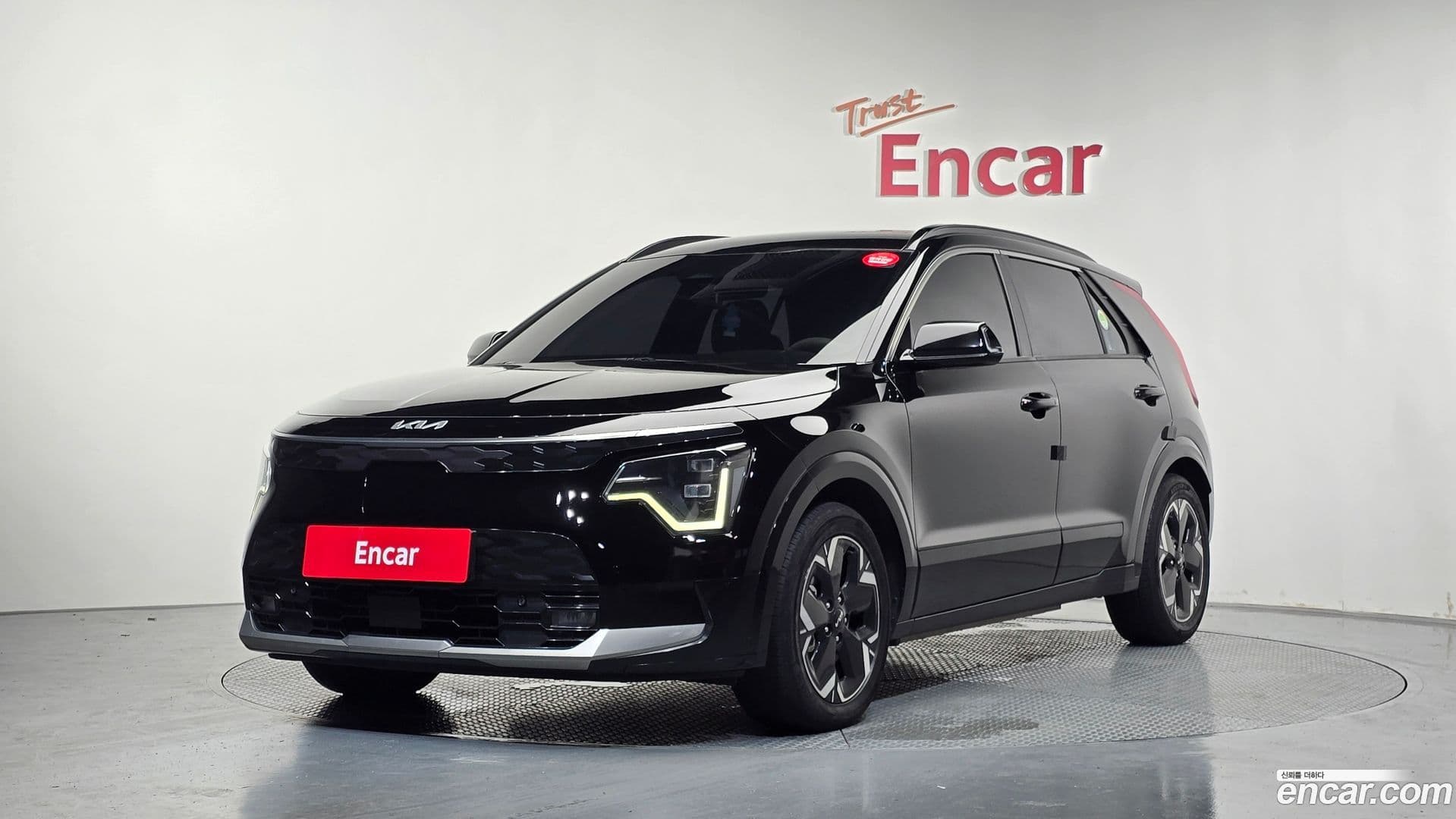 Main__Slider__Photo:Niro Kia 2022.6-0