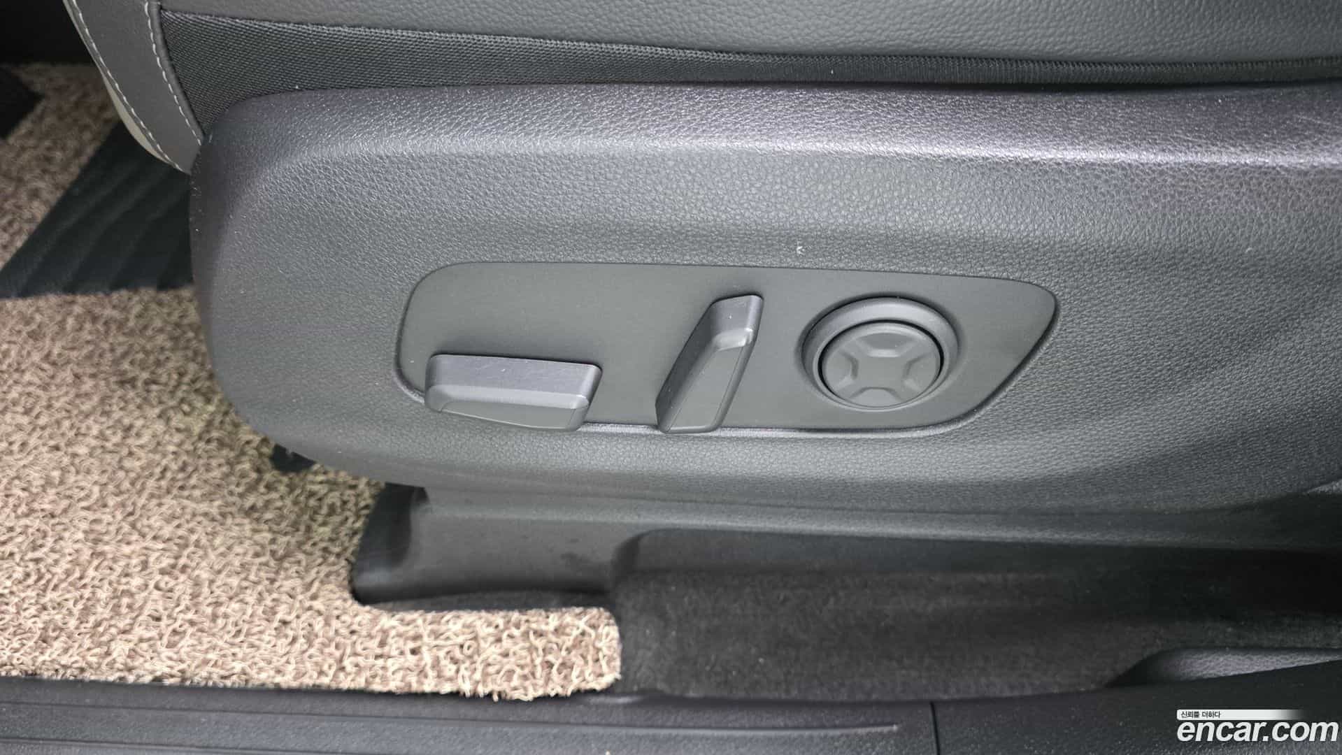 Canival Kia 2023.11-OPTION-044