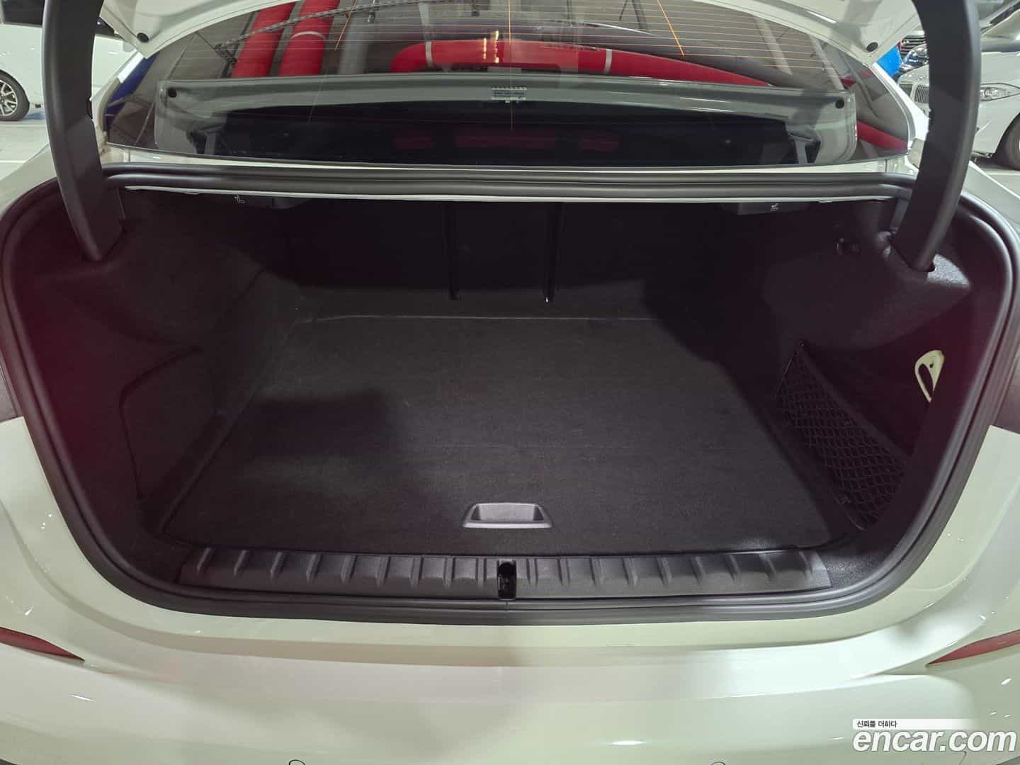 2-Series BMW 2024.9-INNER-007