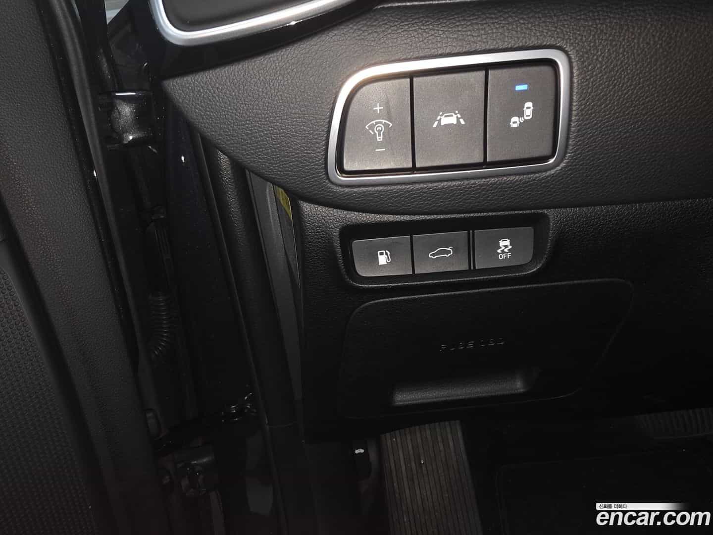 Grandeur Hyundai 2018.6-INNER-010