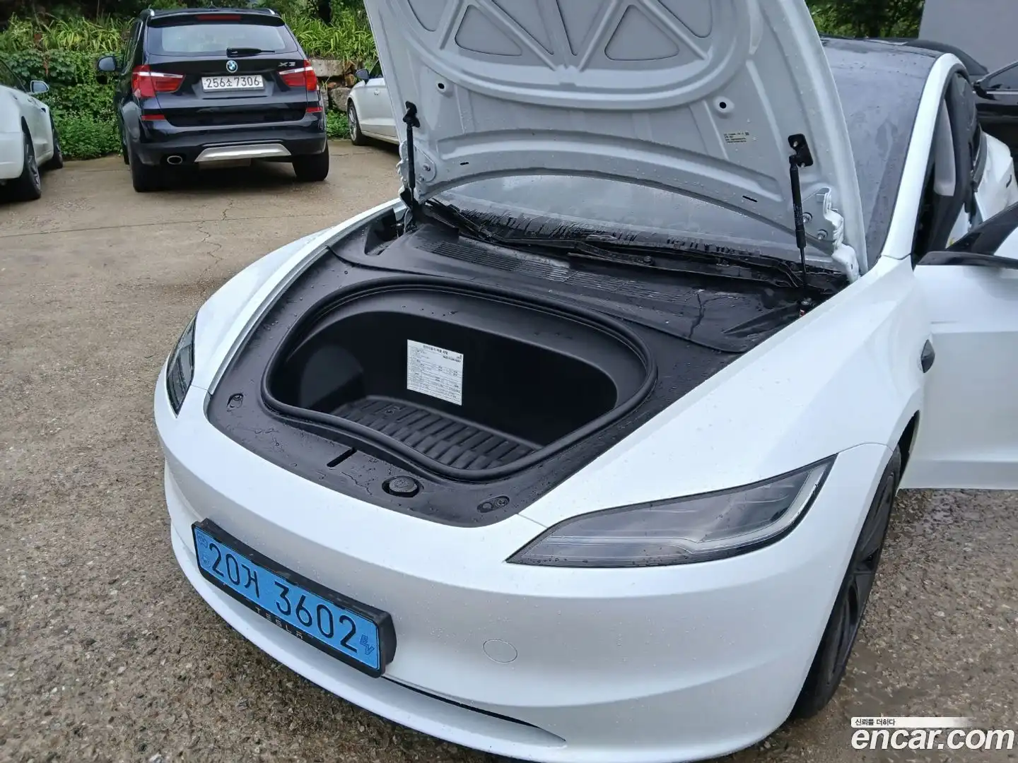 Model 3 Tesla 2024.3-OUTER-005