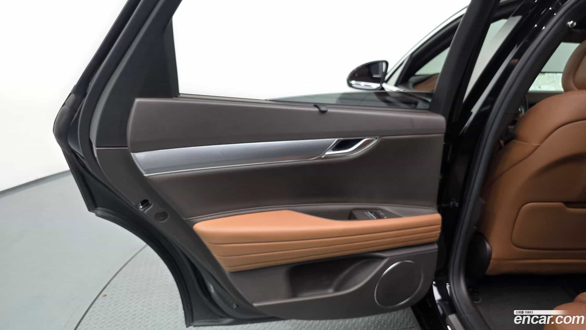 G80 Genesis 2022.5-INNER-035