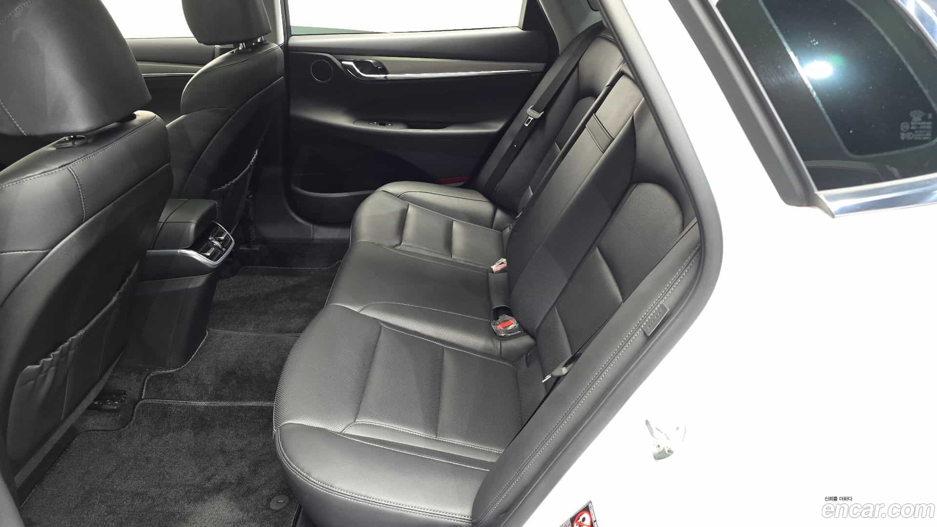 Grandeur Hyundai 2021.10-OPTION-015
