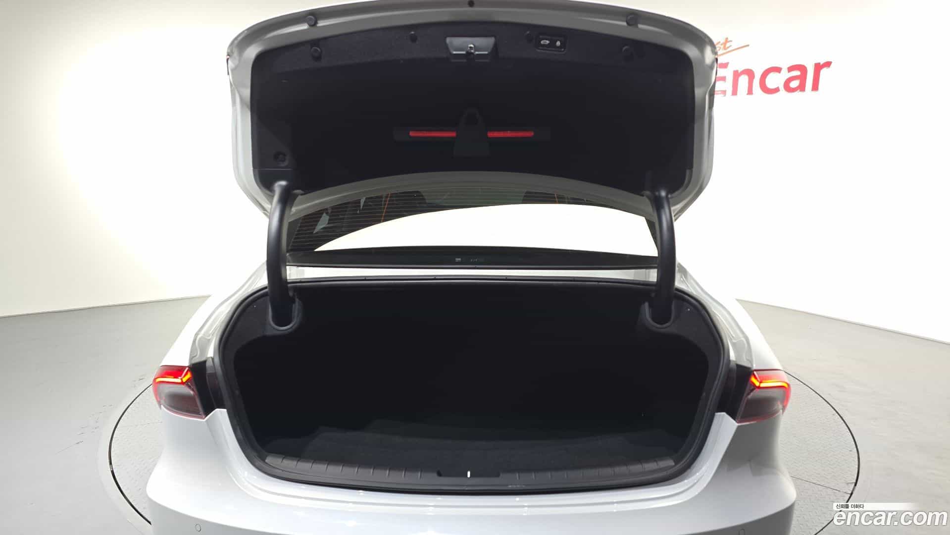 Grandeur Hyundai 2021.10-OPTION-023