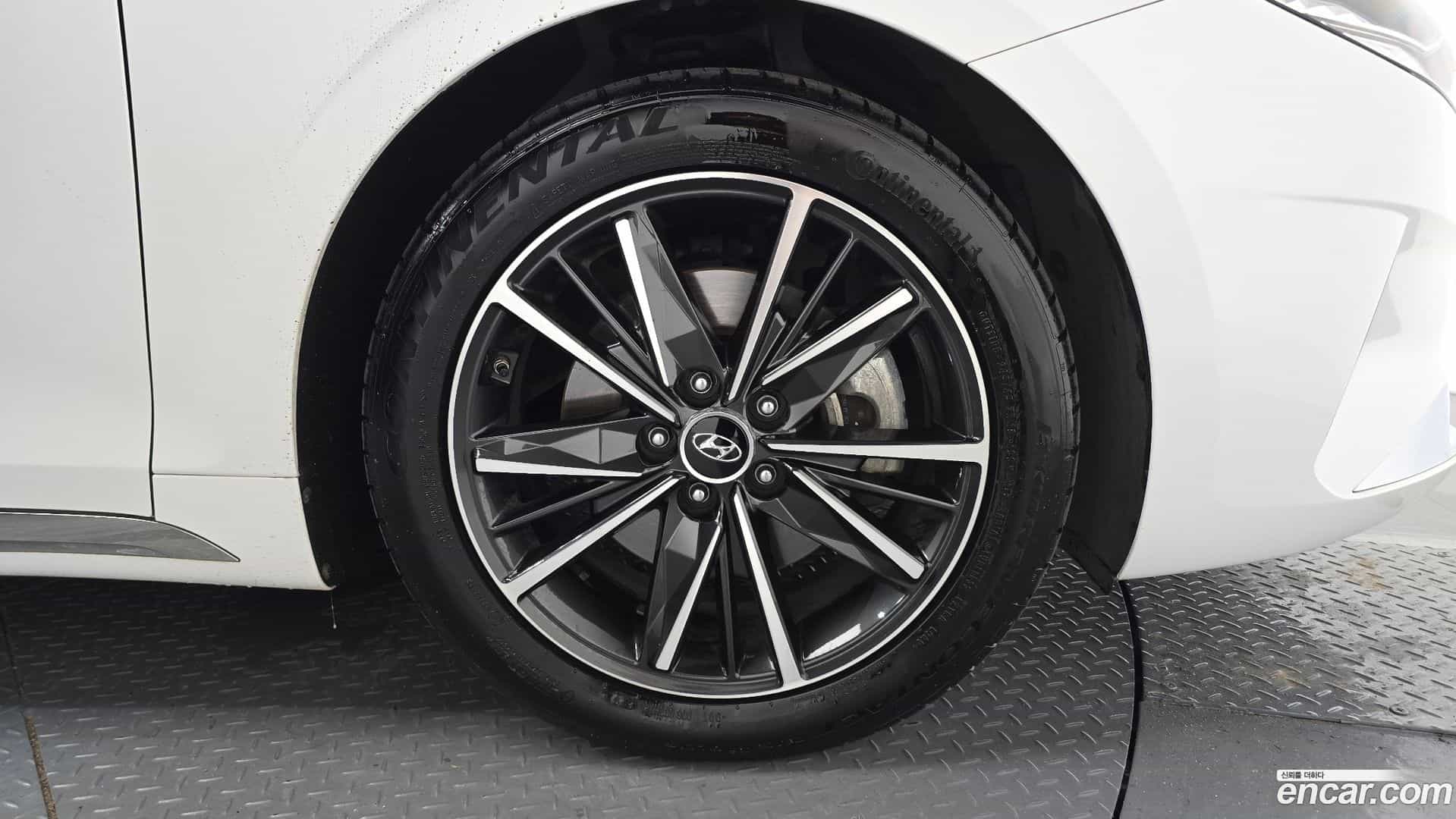 Grandeur Hyundai 2021.10-OUTER-031