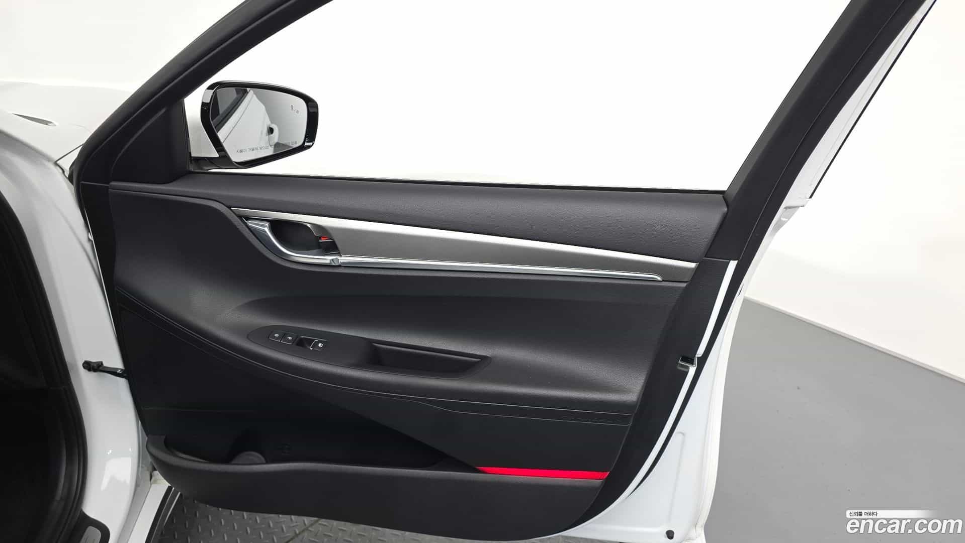 Grandeur Hyundai 2021.10-INNER-034