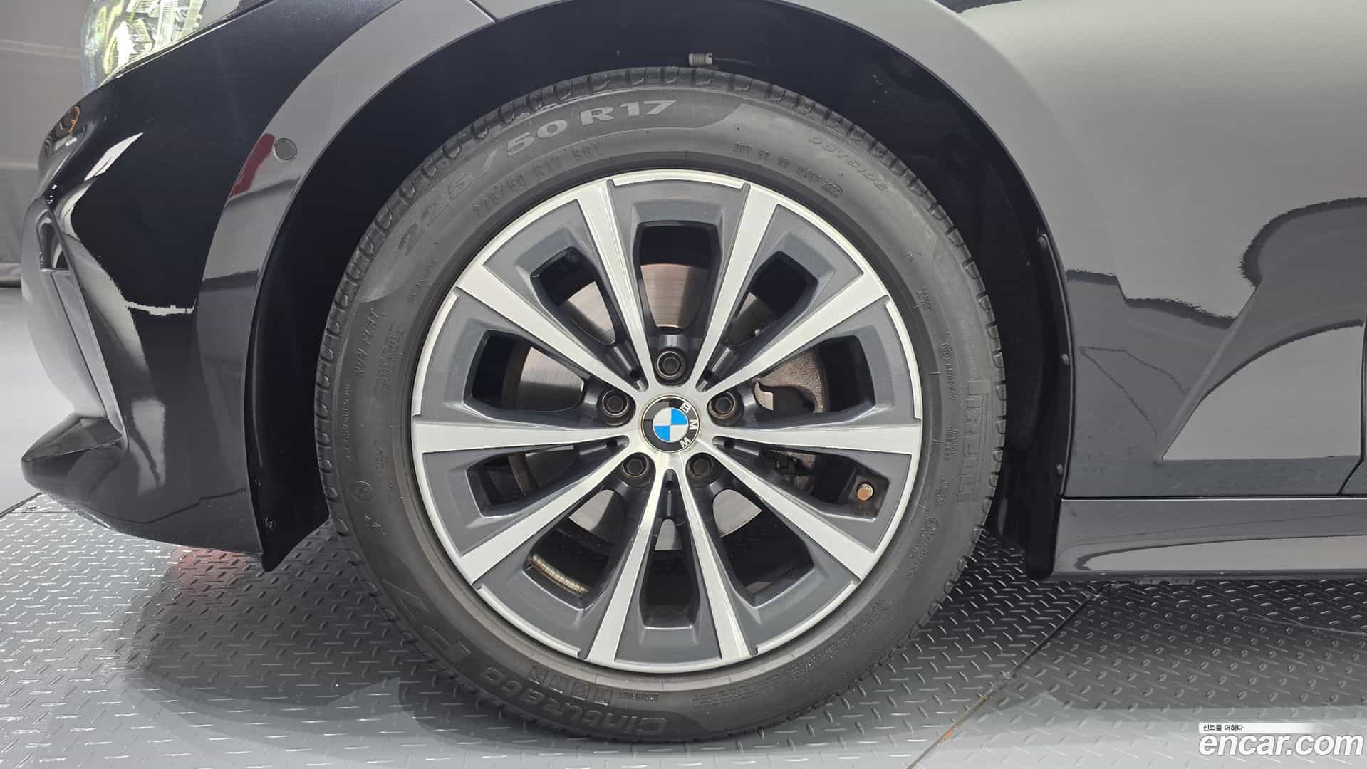 3-Series BMW 2023.6-OUTER-005