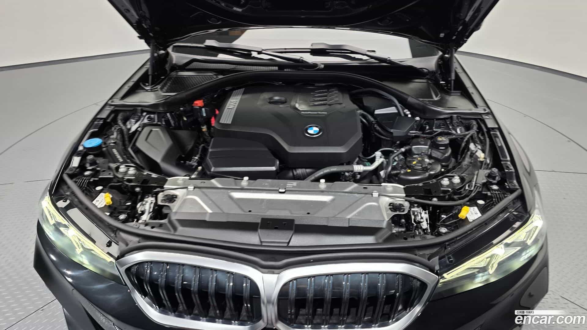 3-Series BMW 2023.6-OUTER-006