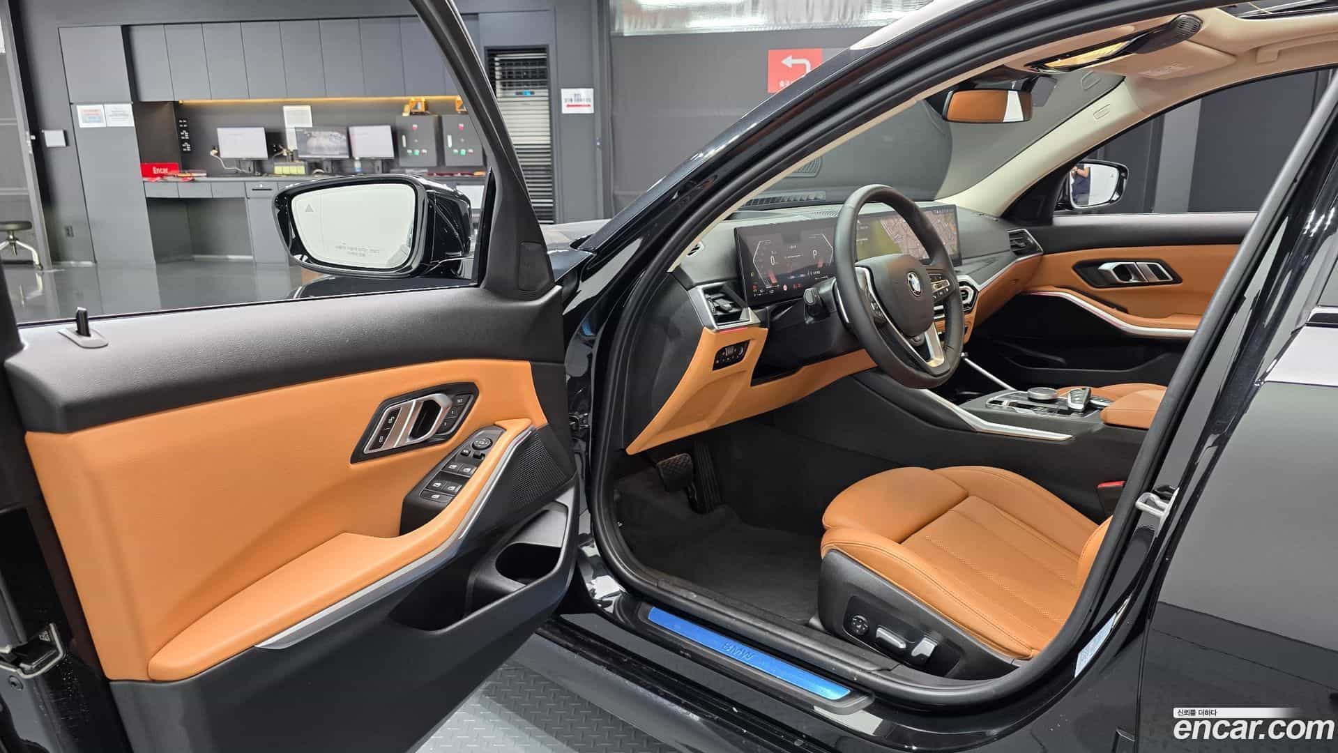 3-Series BMW 2023.6-INNER-010