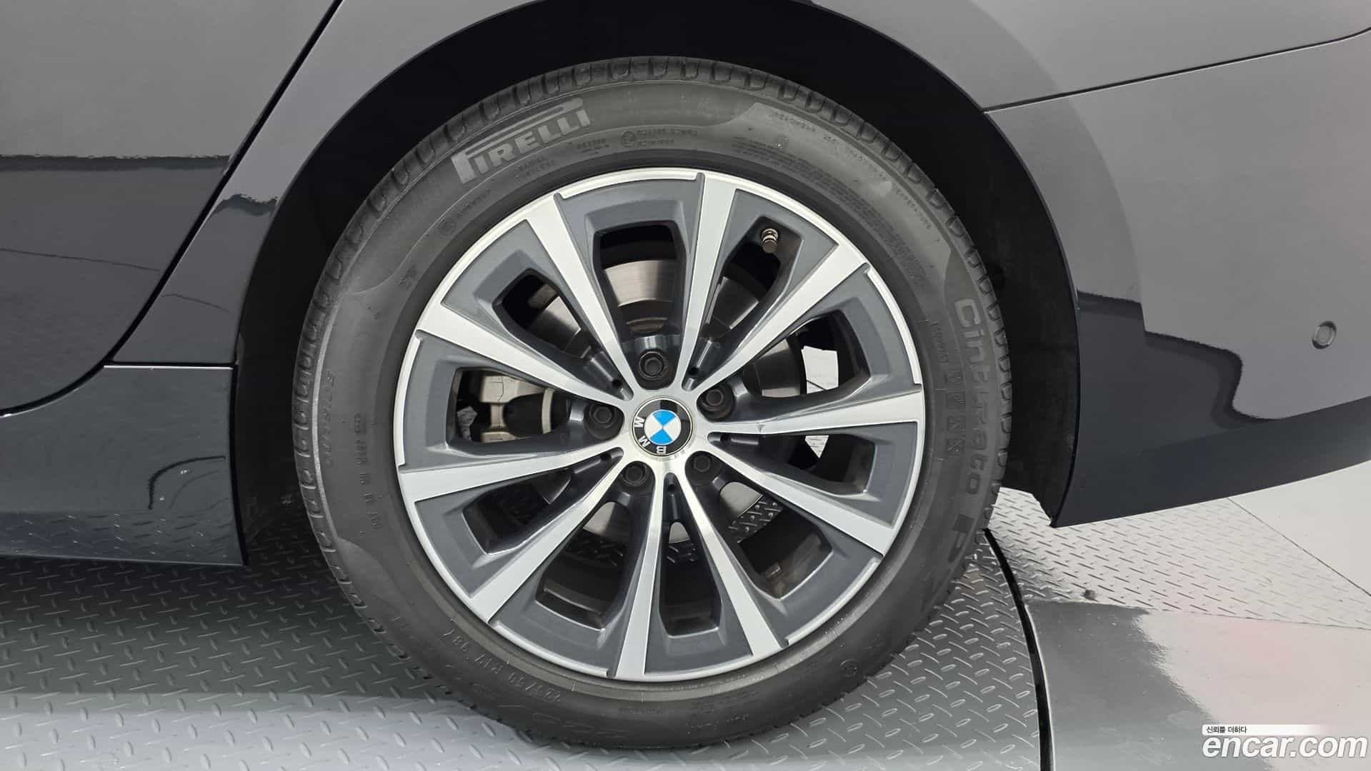 3-Series BMW 2023.6-OUTER-031