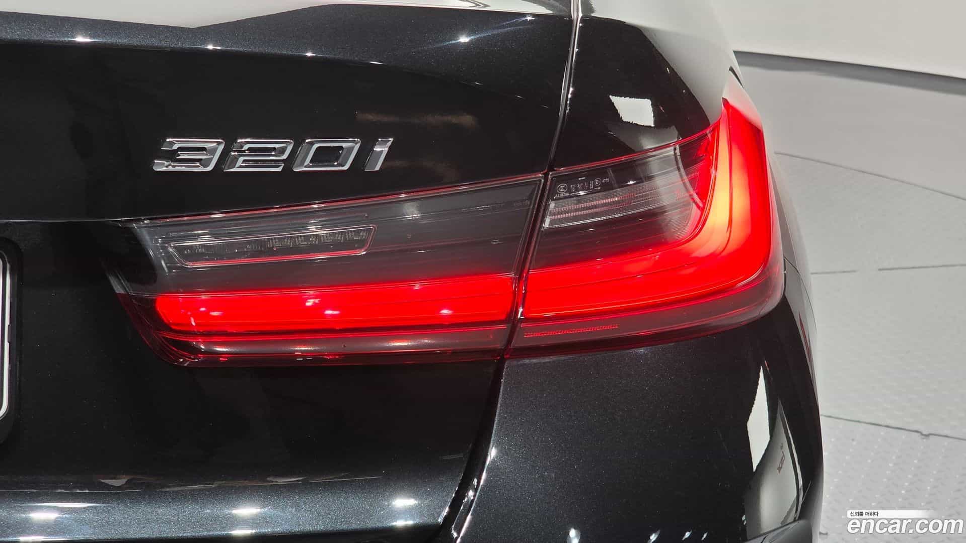 3-Series BMW 2023.6-OUTER-033