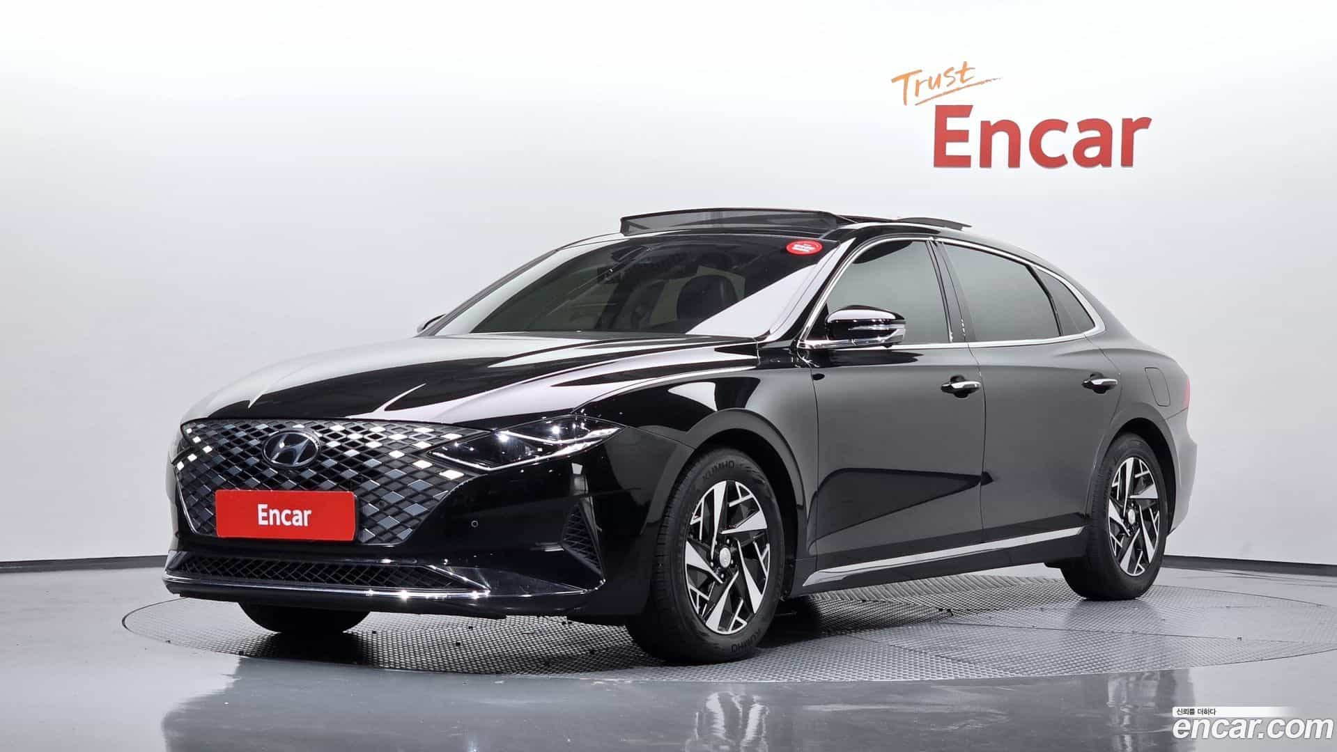 Grandeur Hyundai 2022.3-OUTER-001