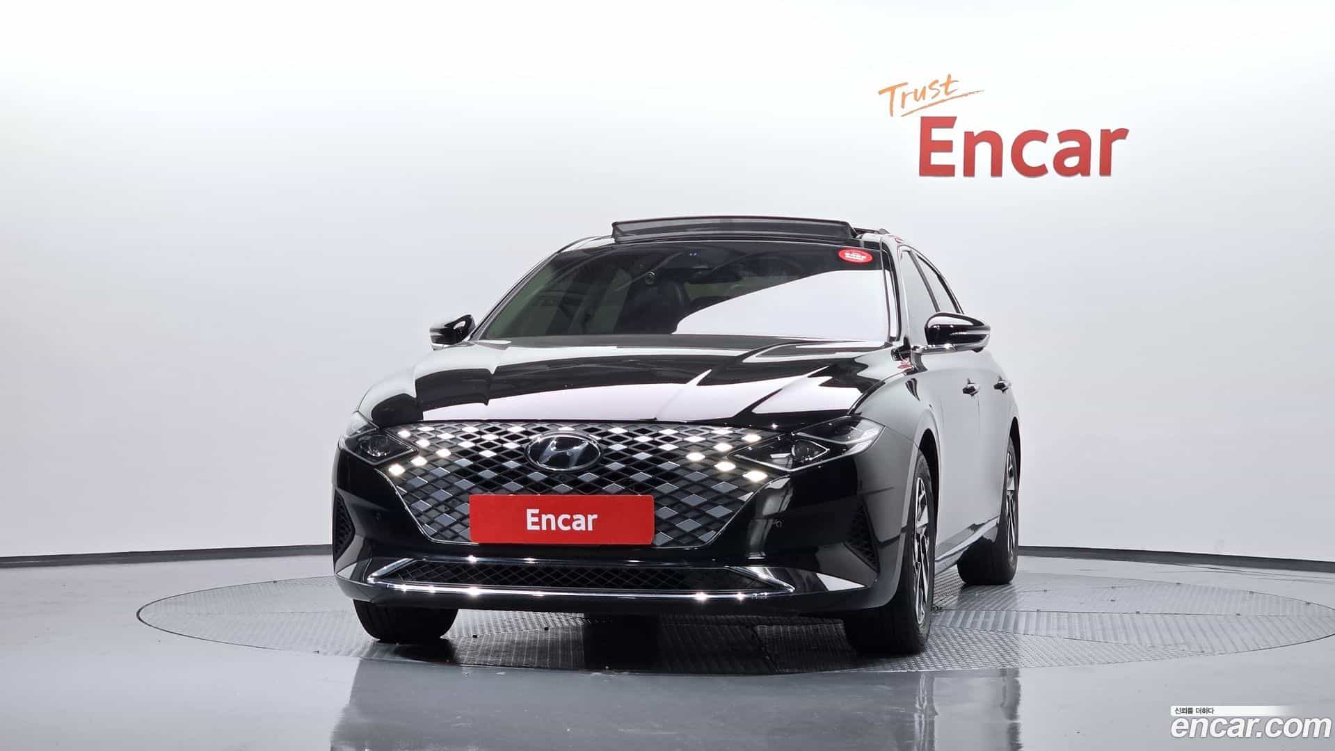 Grandeur Hyundai 2022.3-OUTER-003