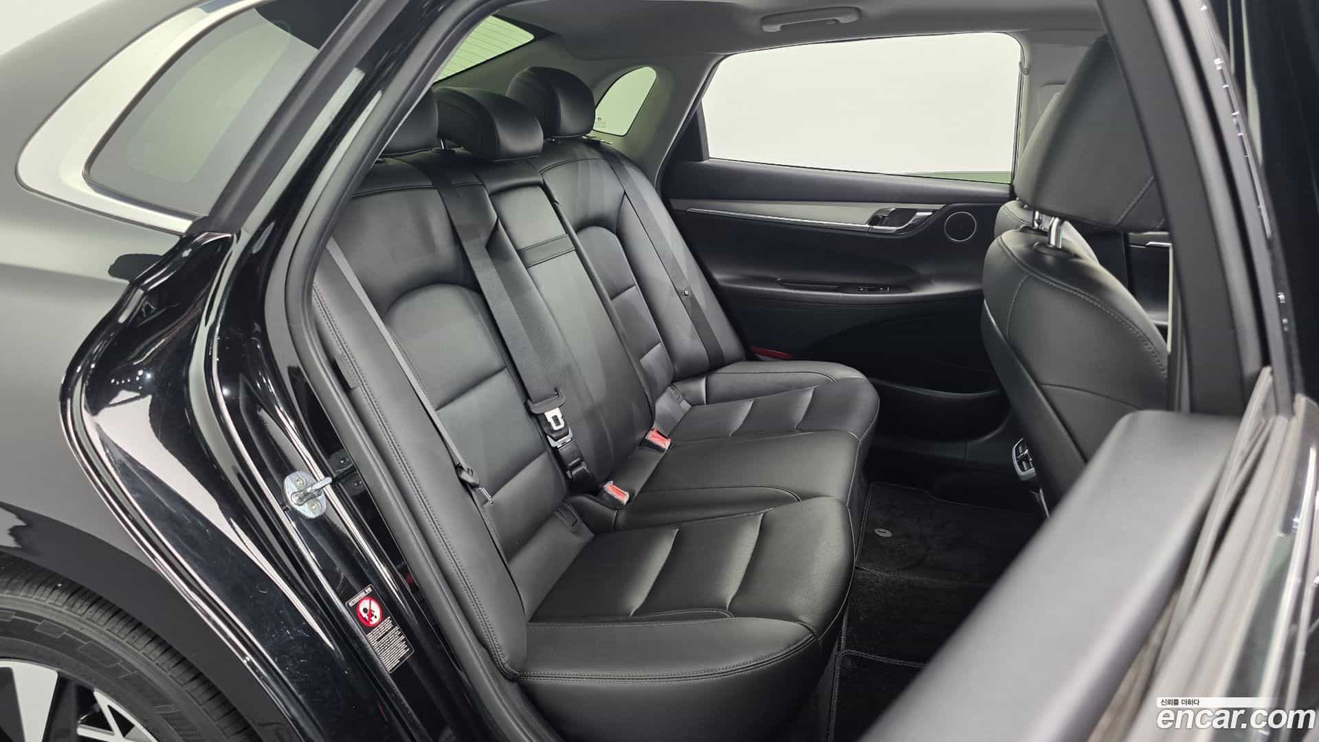 Grandeur Hyundai 2022.3-OPTION-015