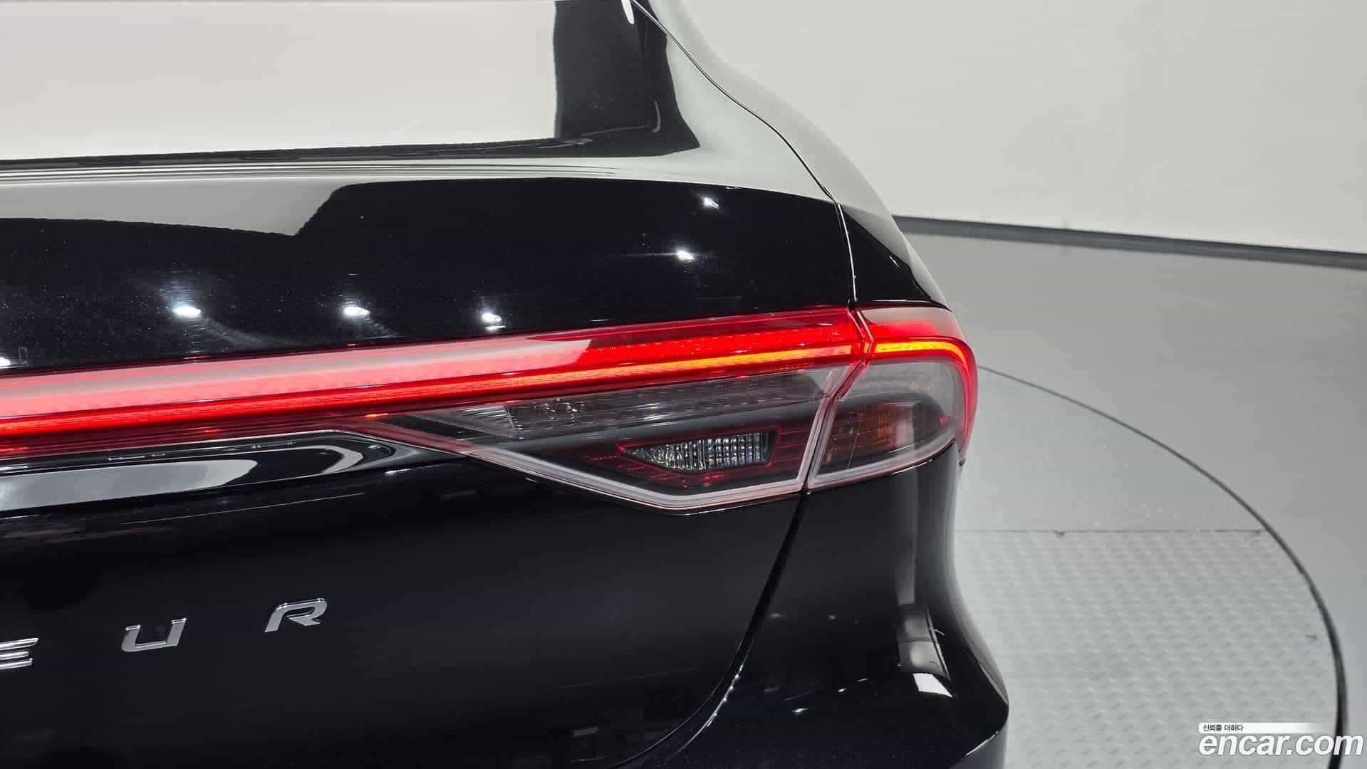 Grandeur Hyundai 2022.3-OUTER-033