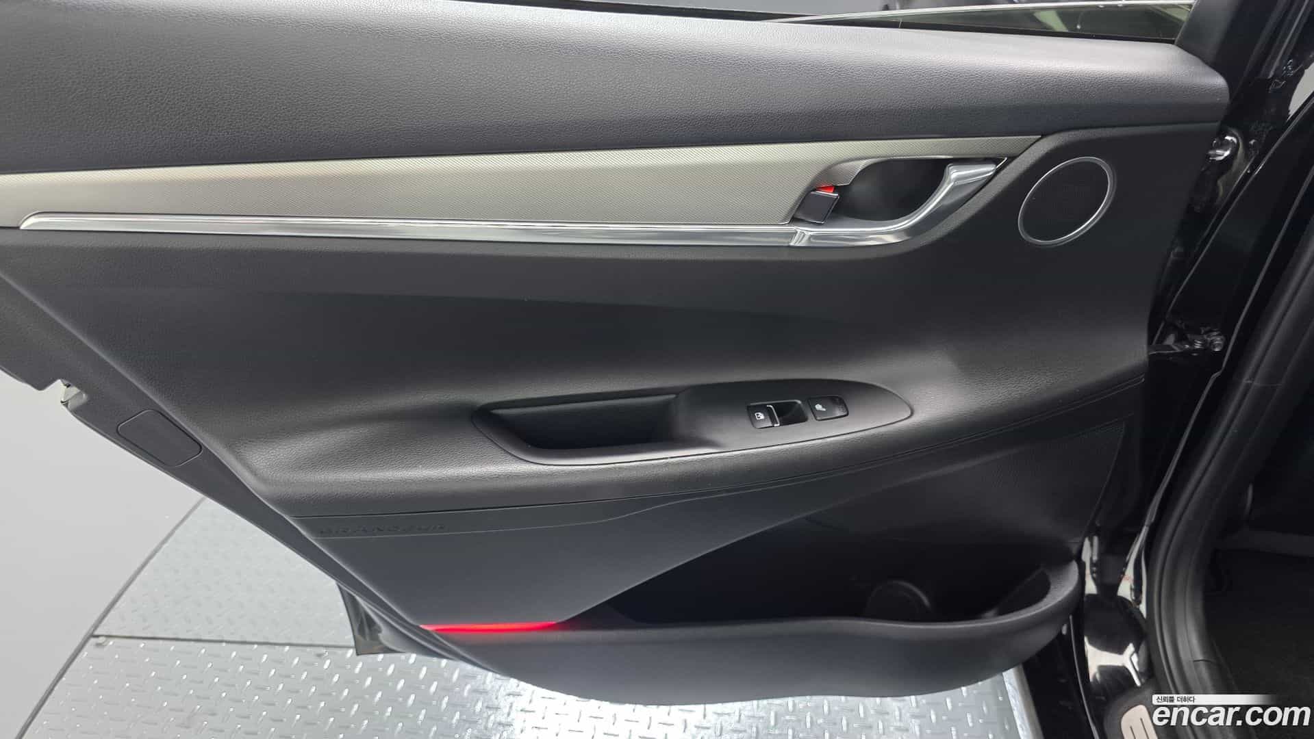 Grandeur Hyundai 2022.3-INNER-035