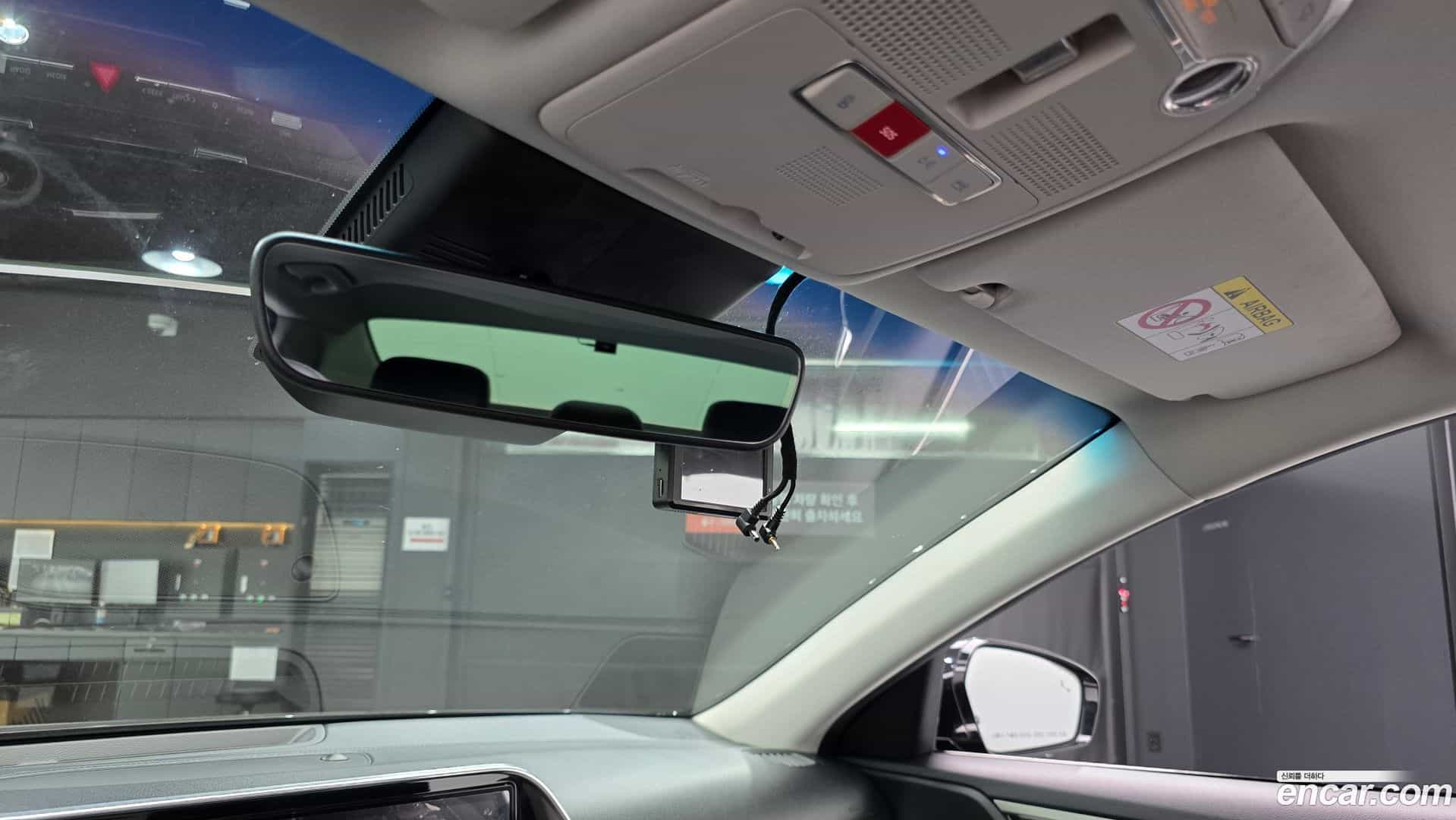 Grandeur Hyundai 2022.3-OPTION-045