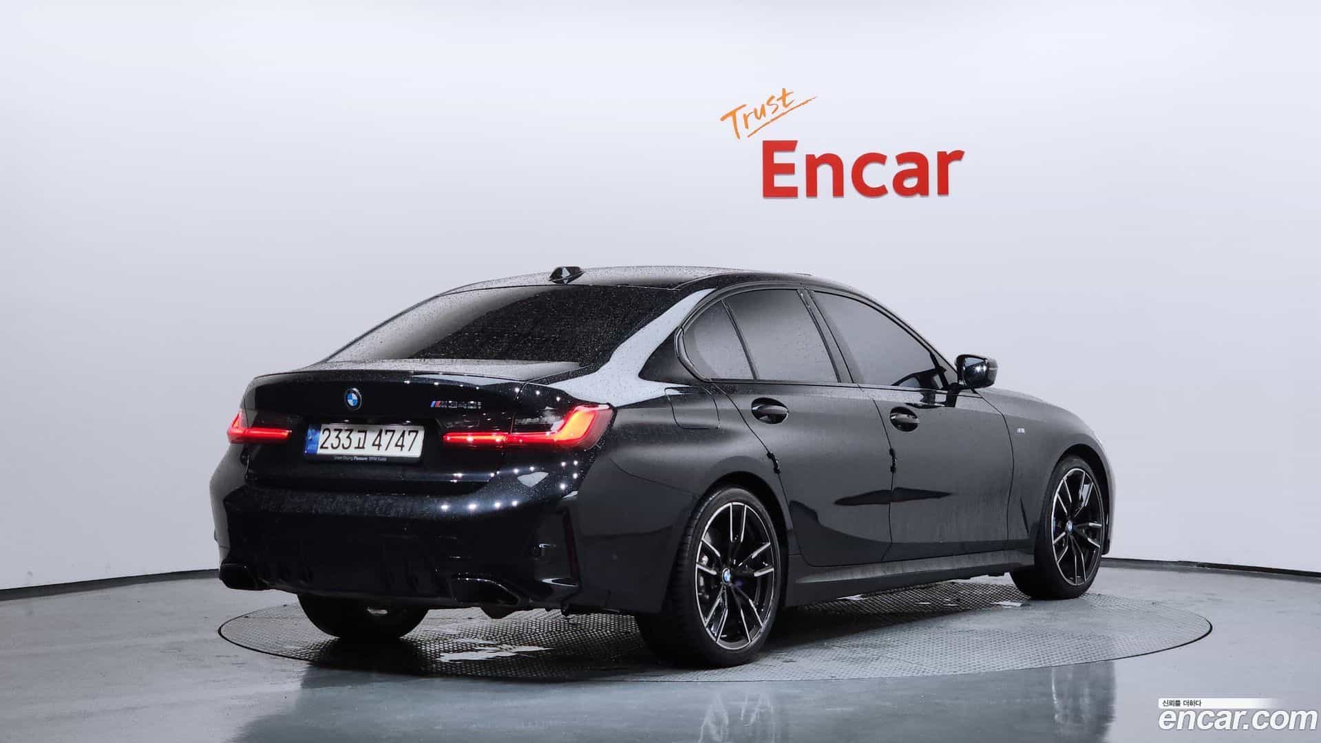 3-Series BMW 2023.11-OUTER-002