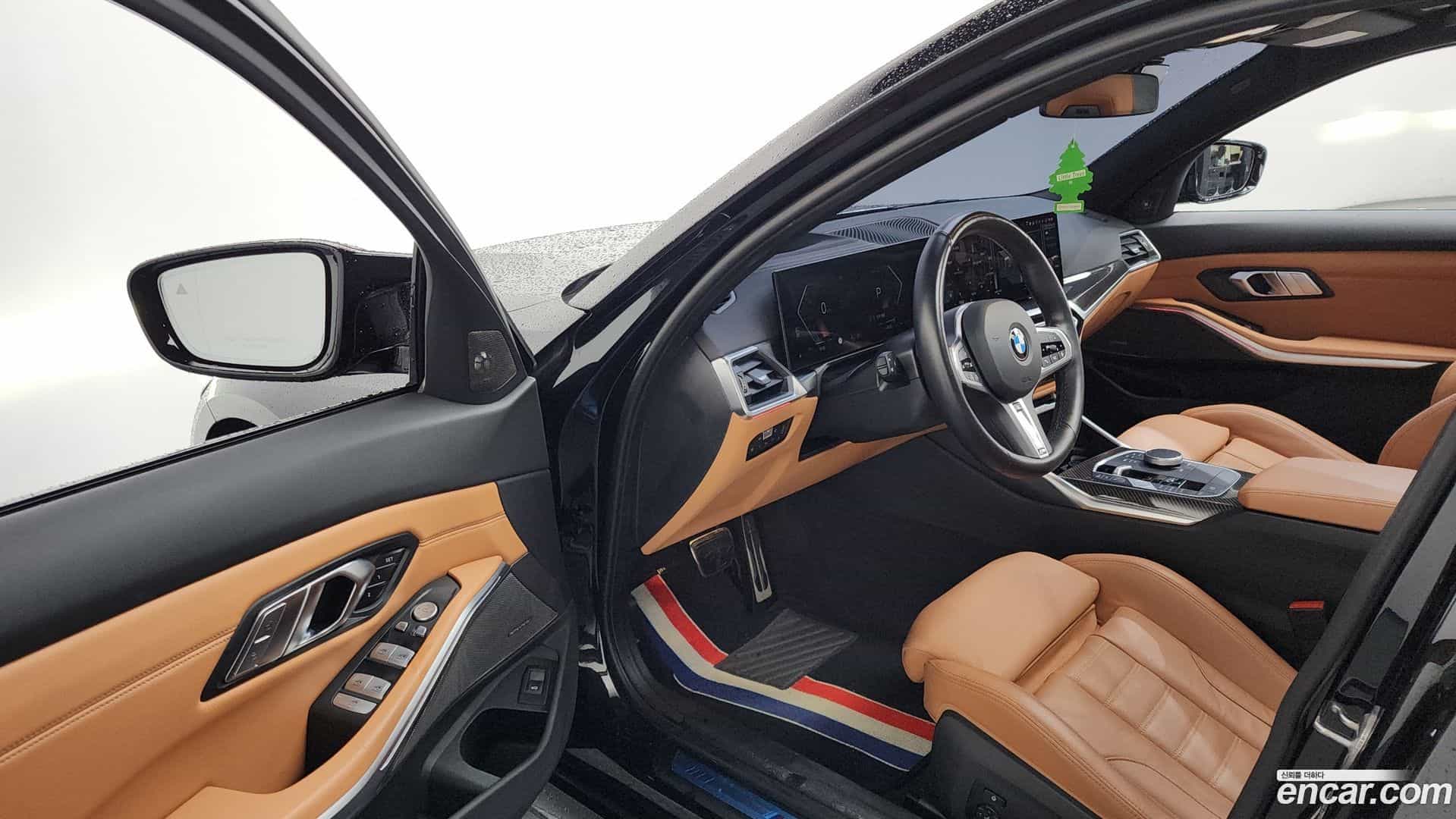3-Series BMW 2023.11-INNER-010
