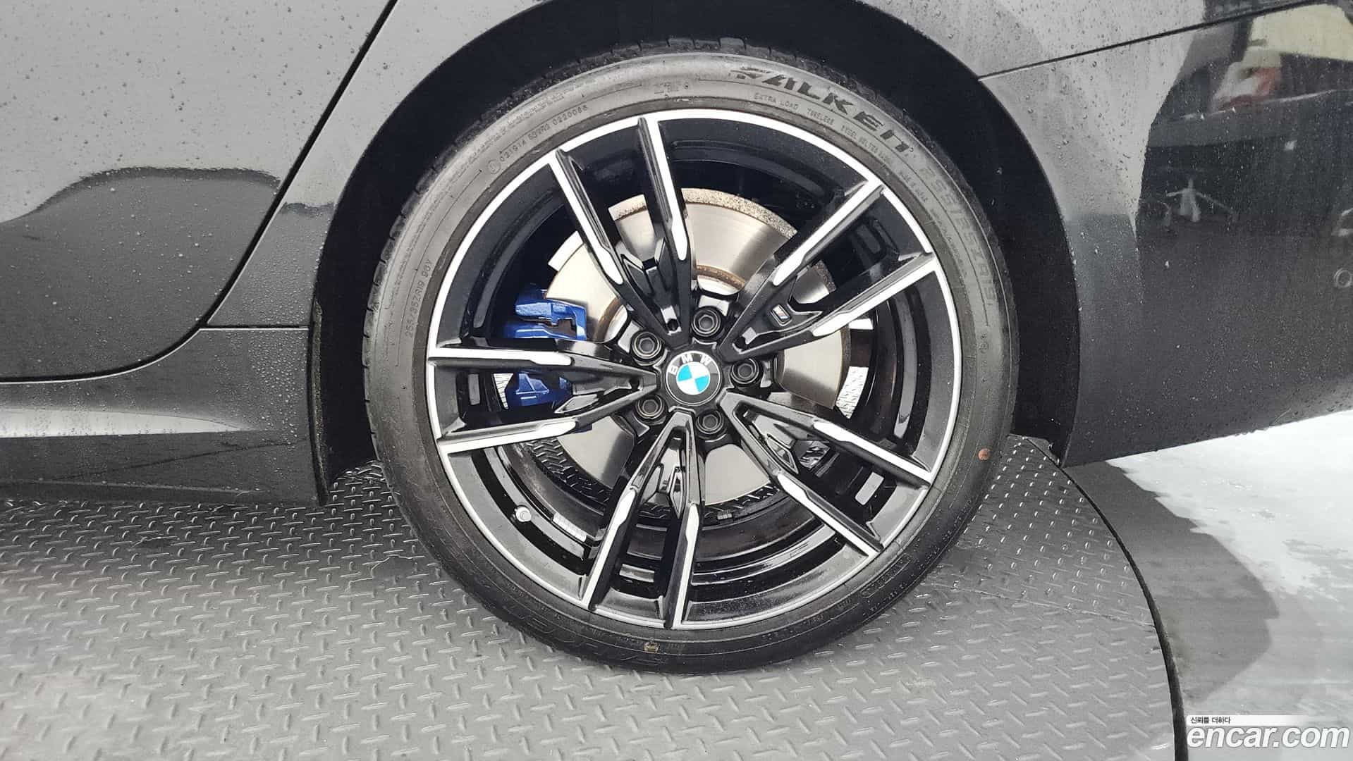 3-Series BMW 2023.11-OUTER-031
