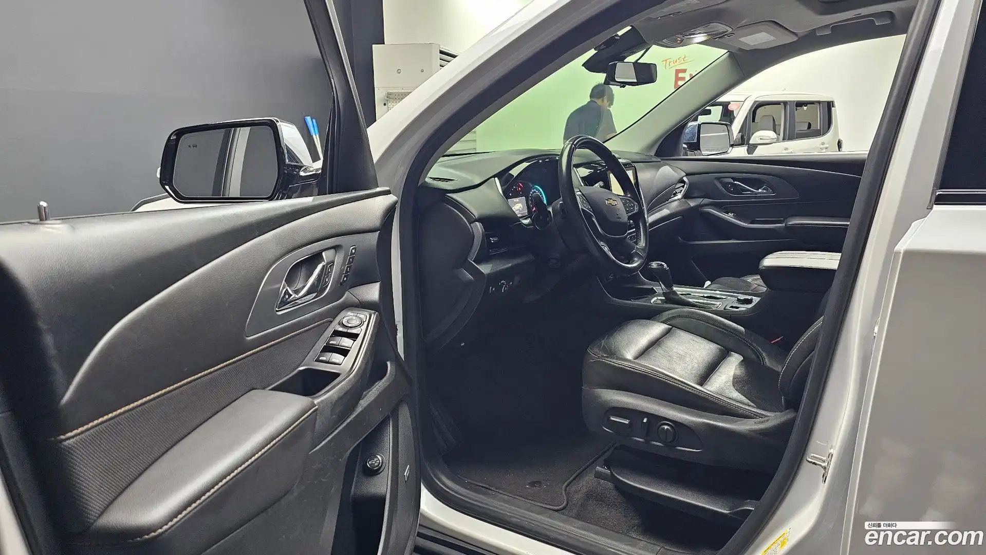 Traverse Chevrolet 2020.11-INNER-010