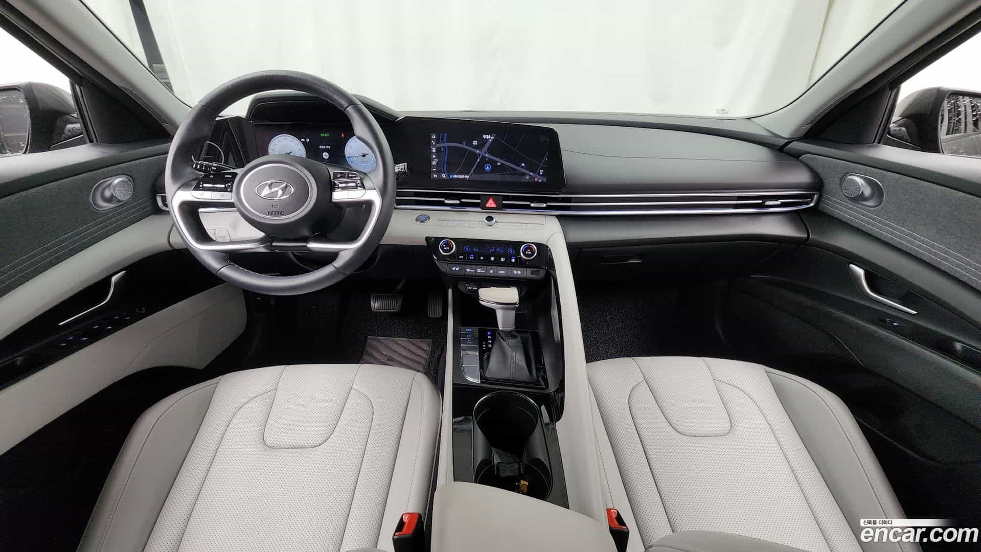 AVANTE Hyundai 2022.11-INNER-007