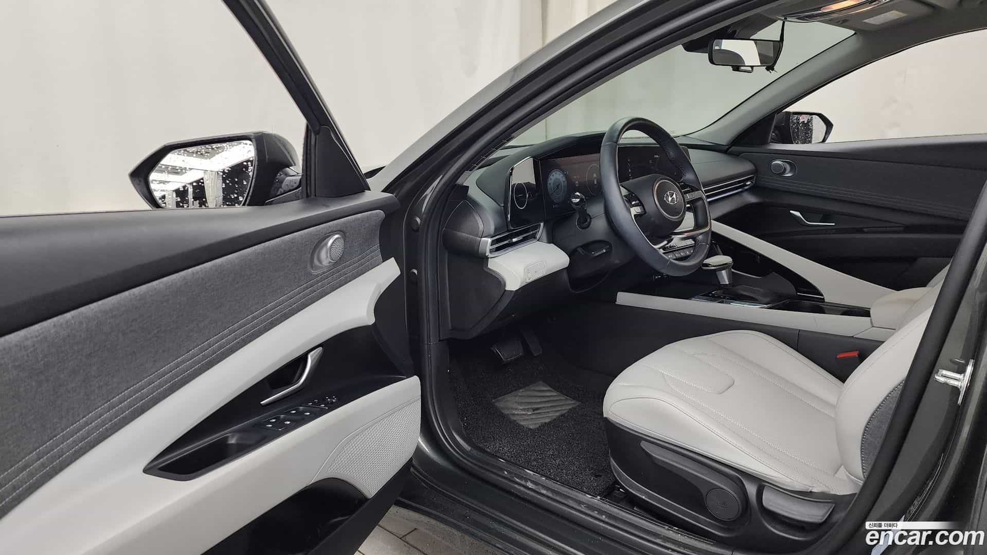 AVANTE Hyundai 2022.11-INNER-010