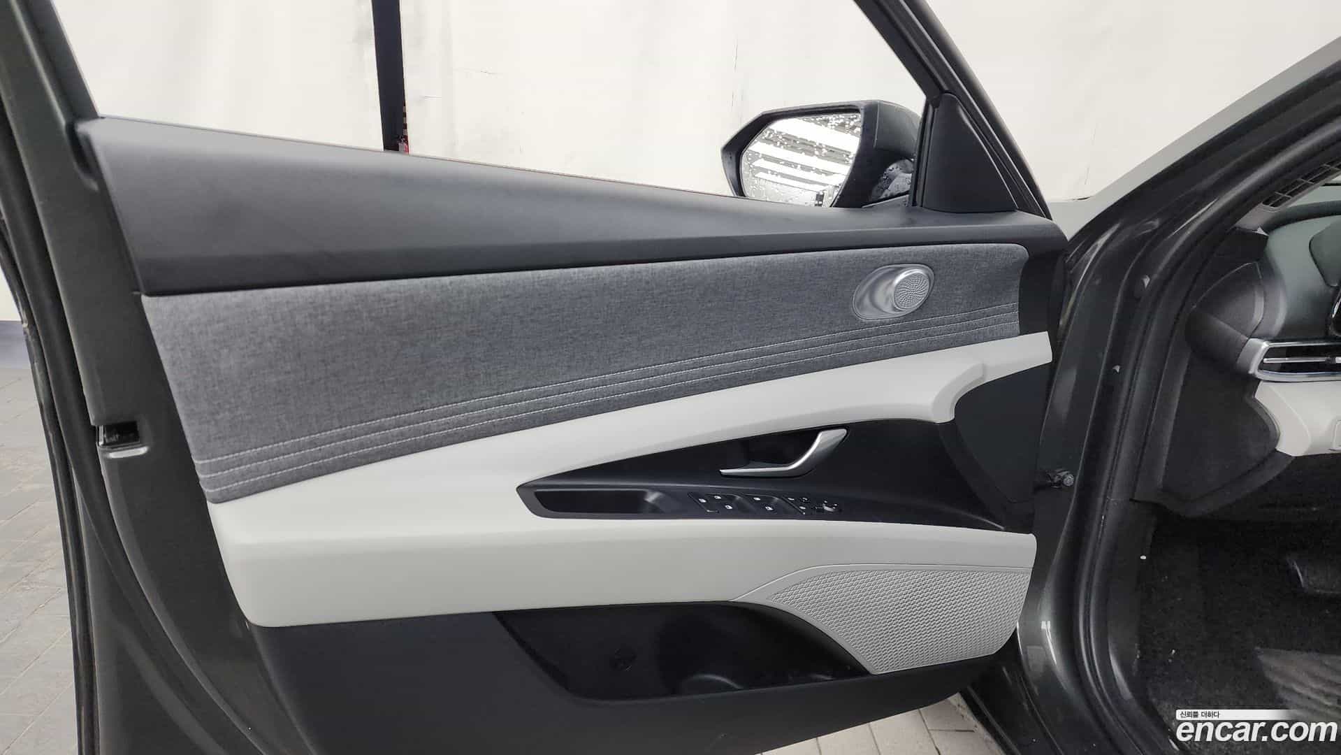 AVANTE Hyundai 2022.11-INNER-034
