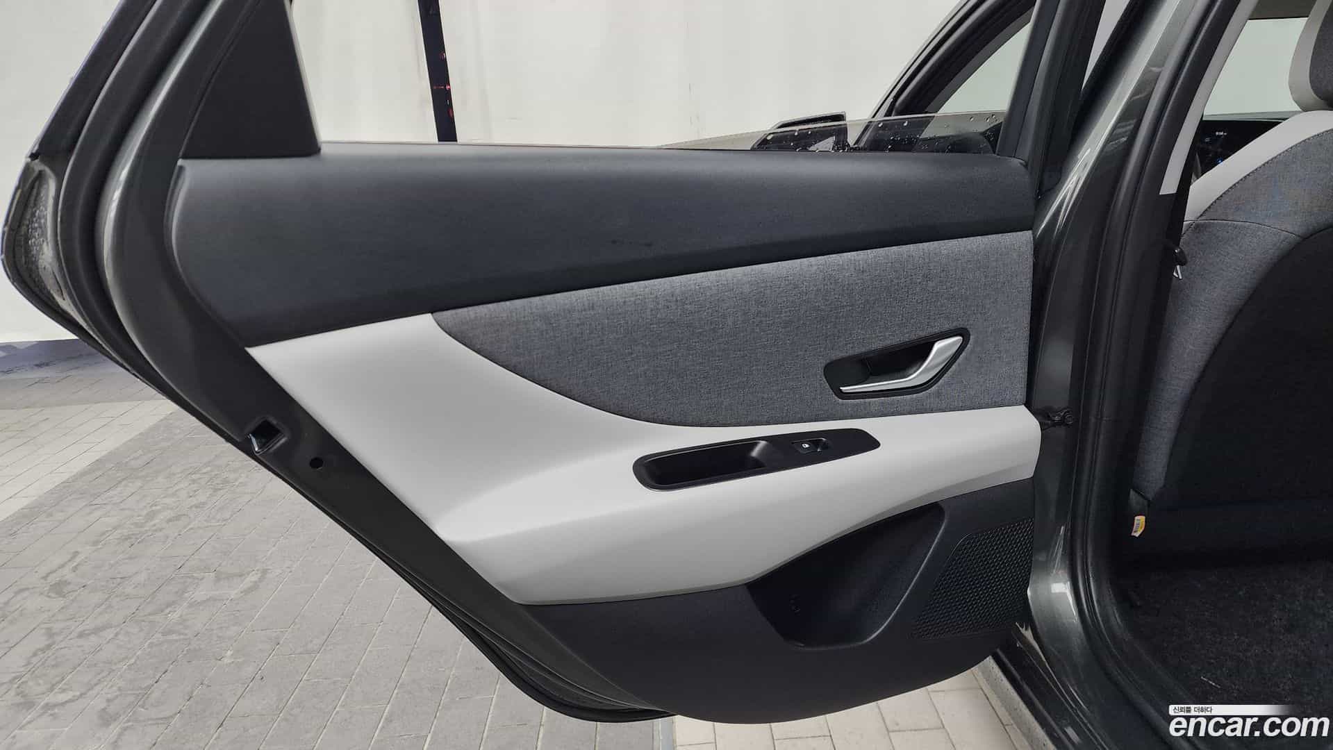 AVANTE Hyundai 2022.11-INNER-035