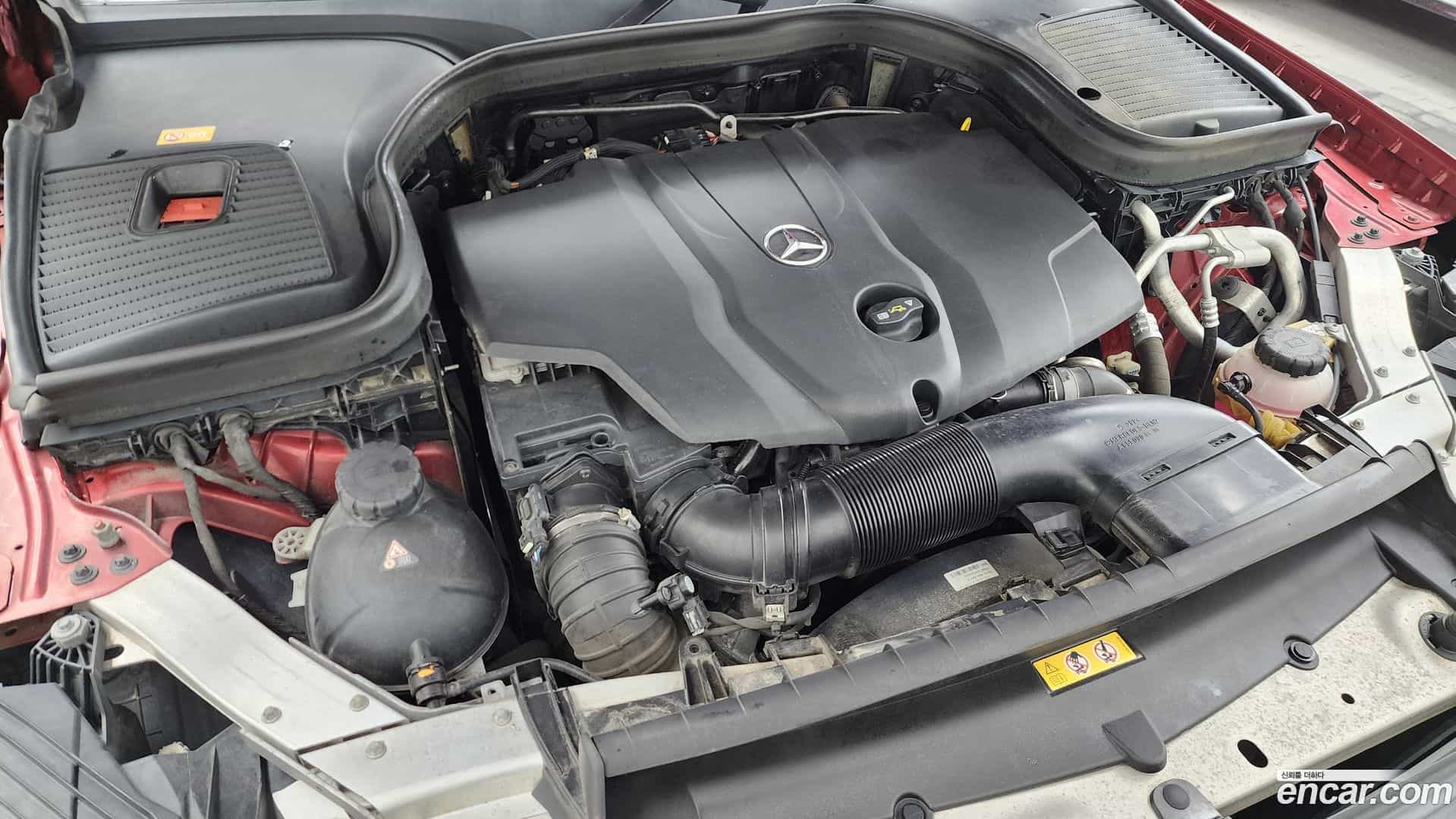 GLC-Class Mercedes-Benz 2016.1-OUTER-006