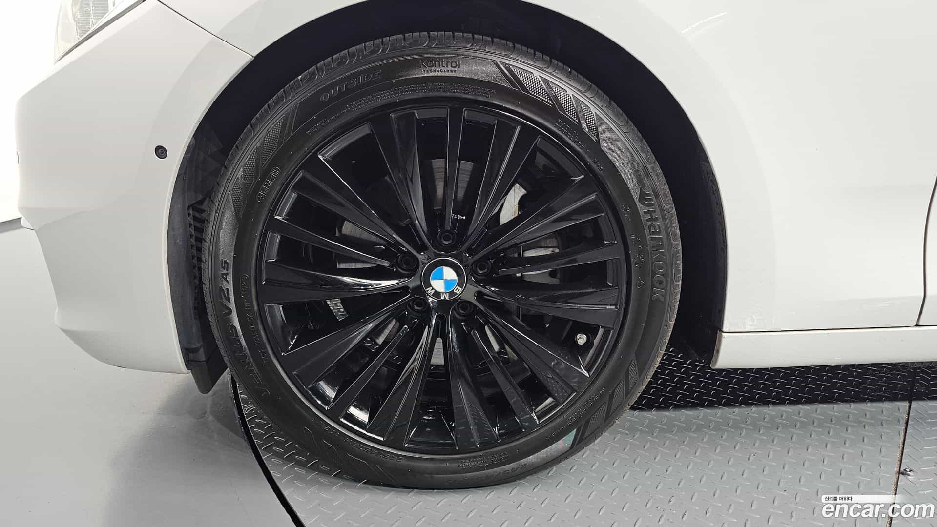 Gran Turismo BMW 2017.3-OUTER-005